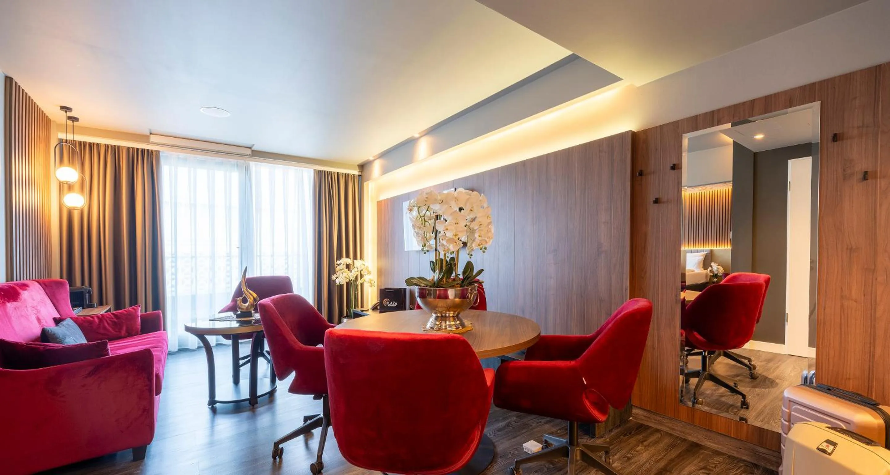 Living room in PLAZA Premium Heidelberg