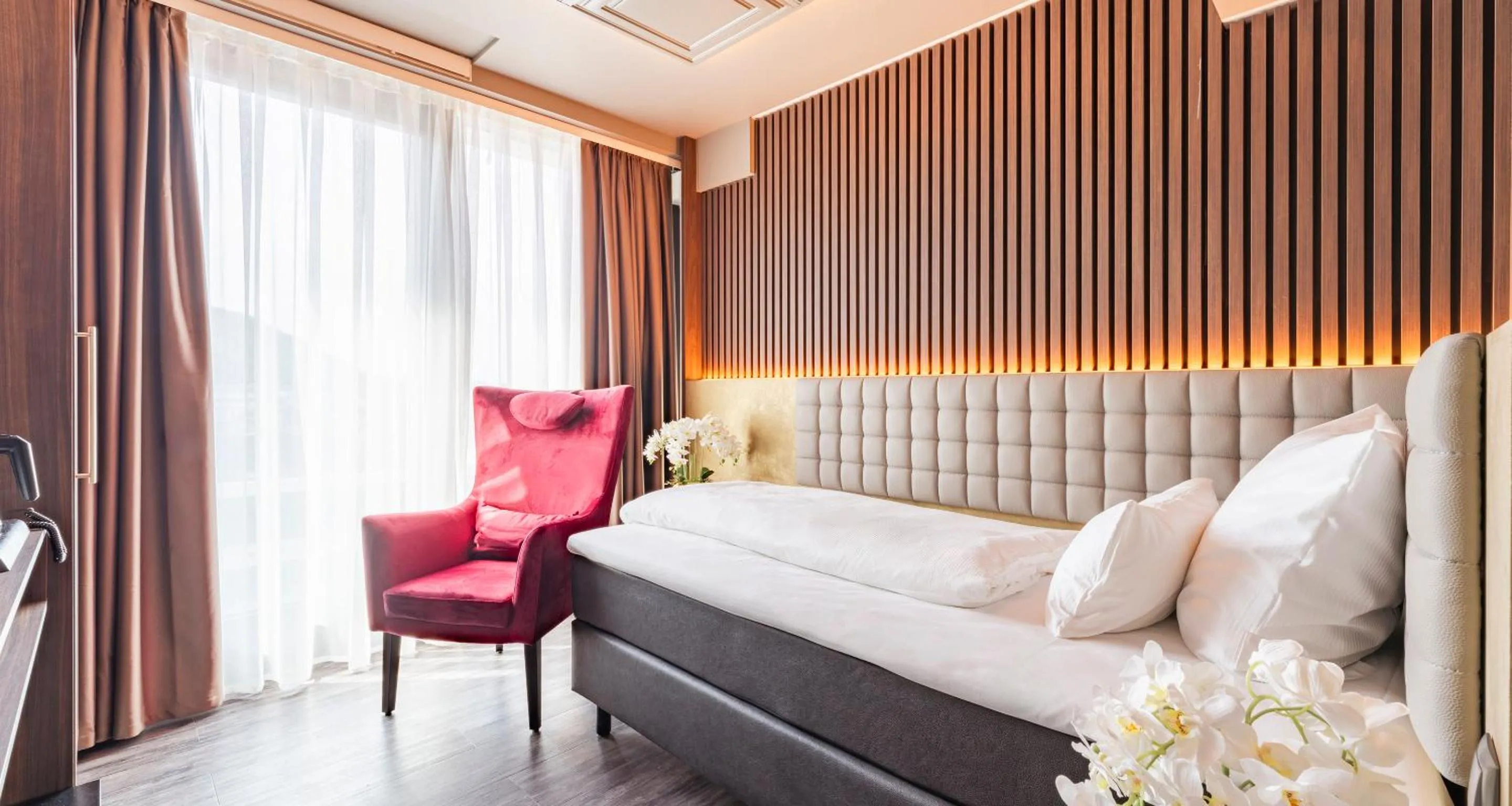 Photo of the whole room, Bed in PLAZA Premium Heidelberg