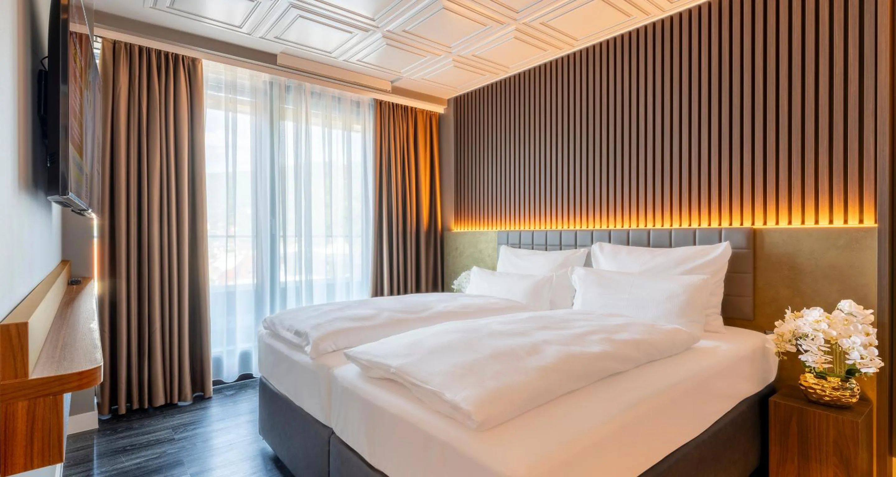 Photo of the whole room, Bed in PLAZA Premium Heidelberg