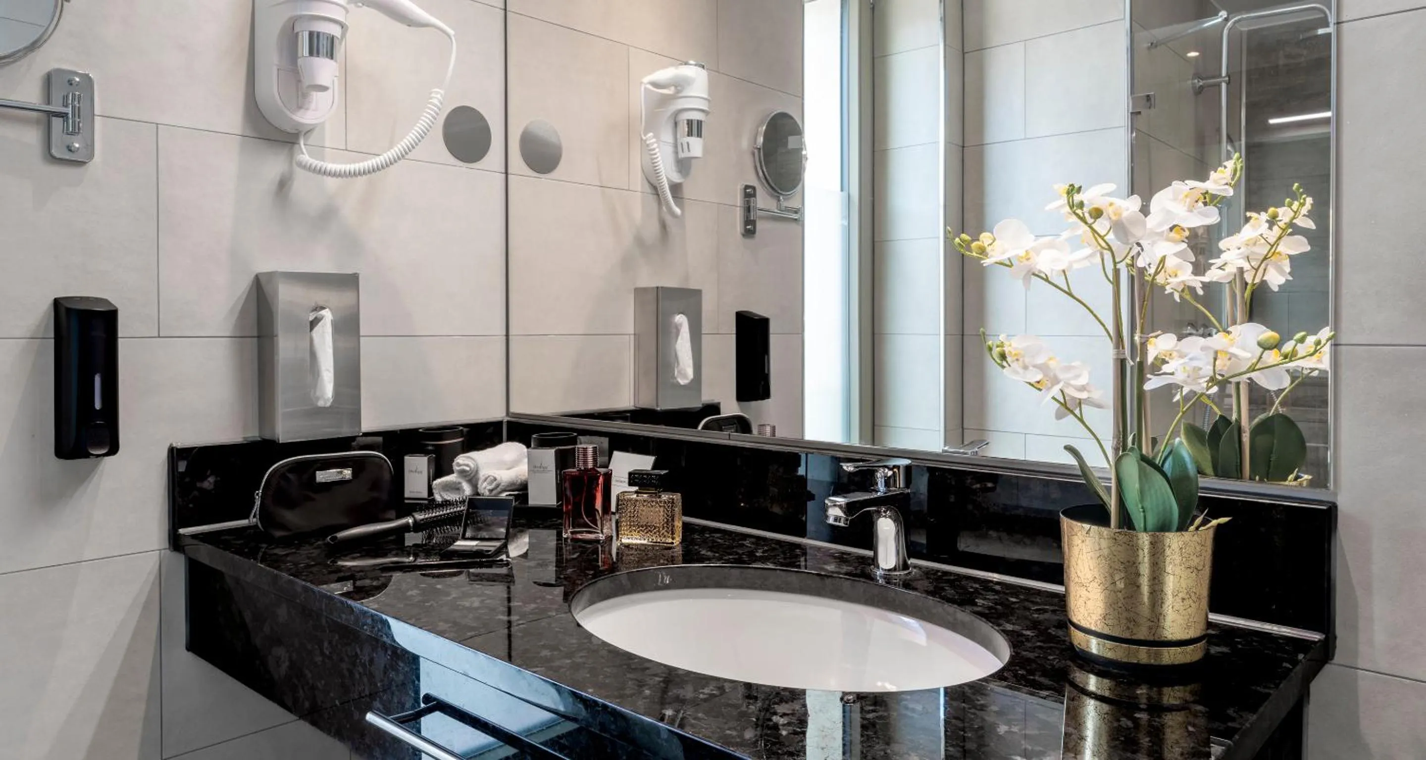 Bathroom in PLAZA Premium Heidelberg