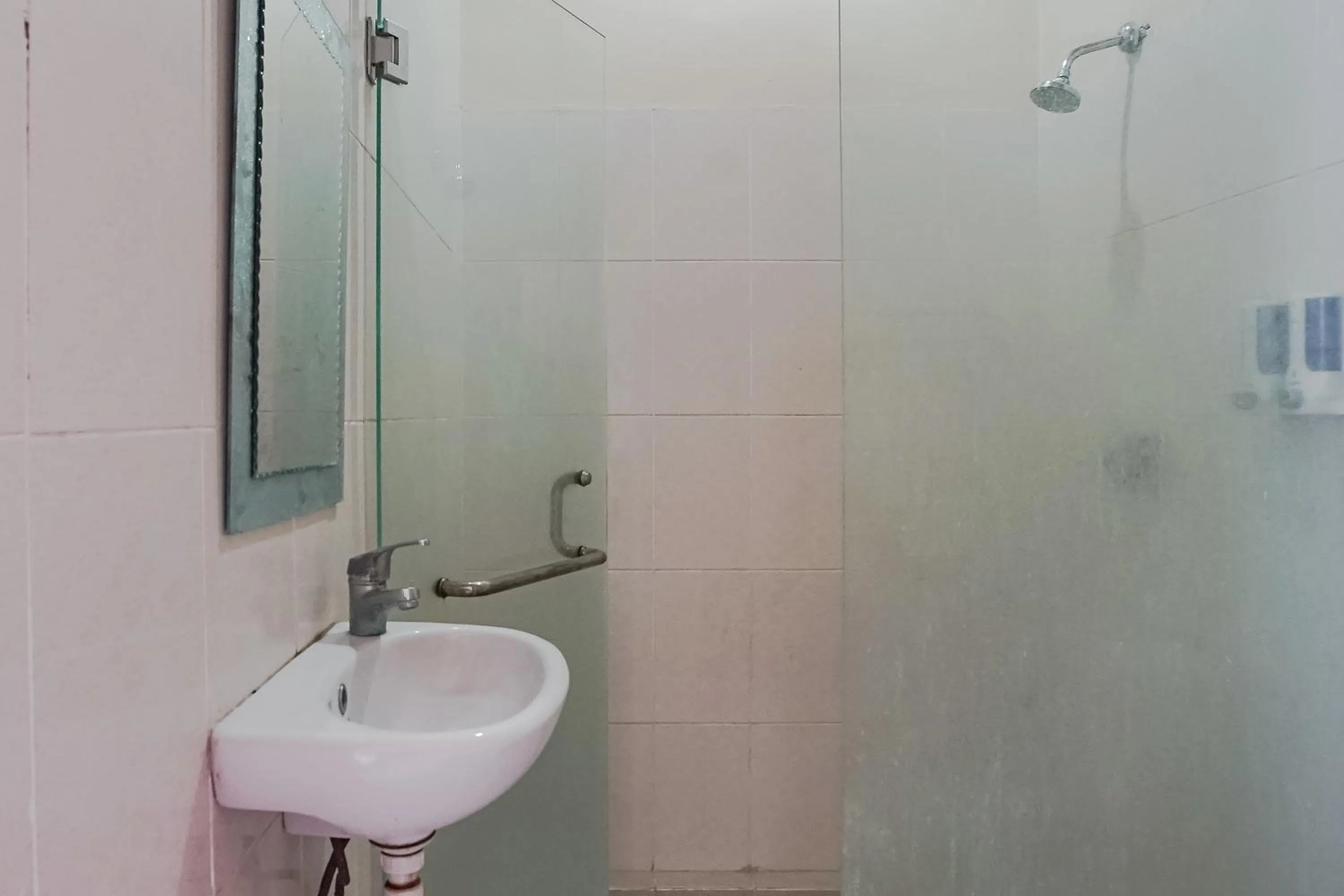 Bathroom in Taxa Uma Guest House