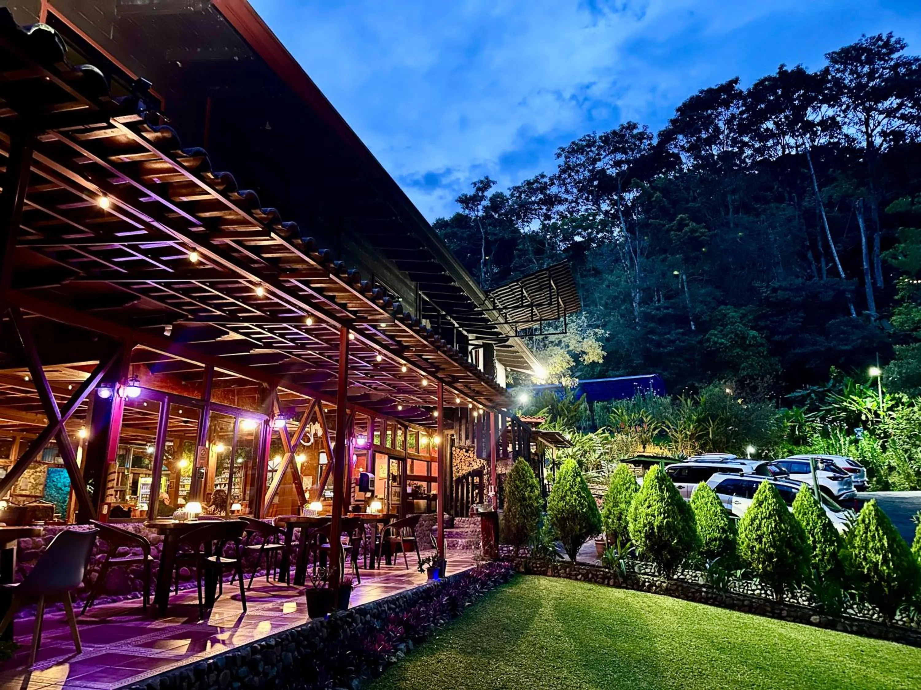 Hotel de Montaña El Pelicano