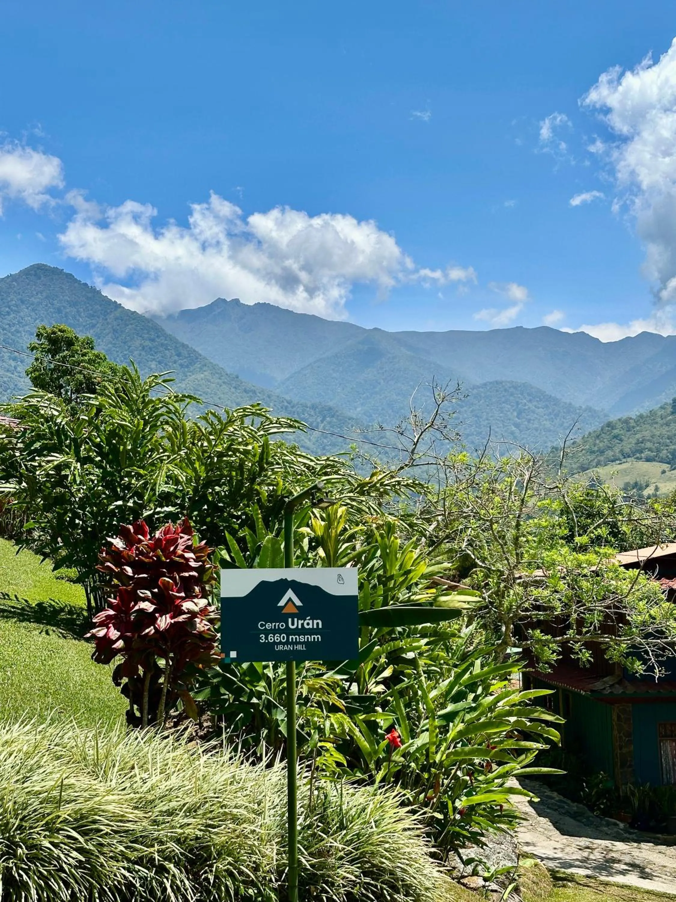 Hotel de Montaña El Pelicano