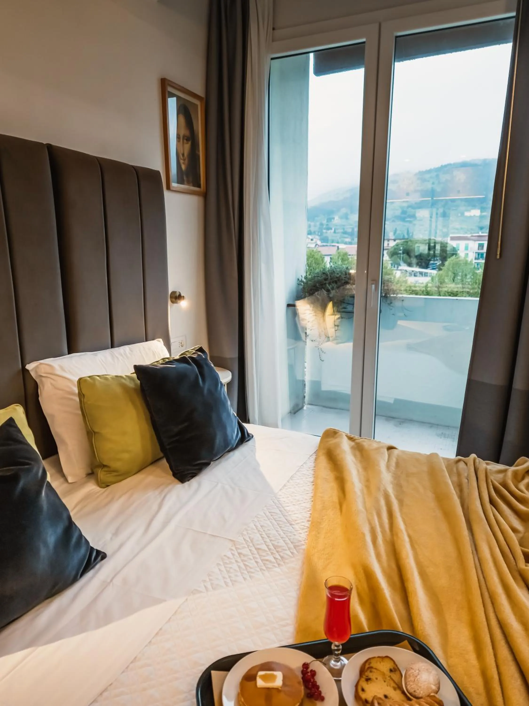 Bed in Art Hotel Milano