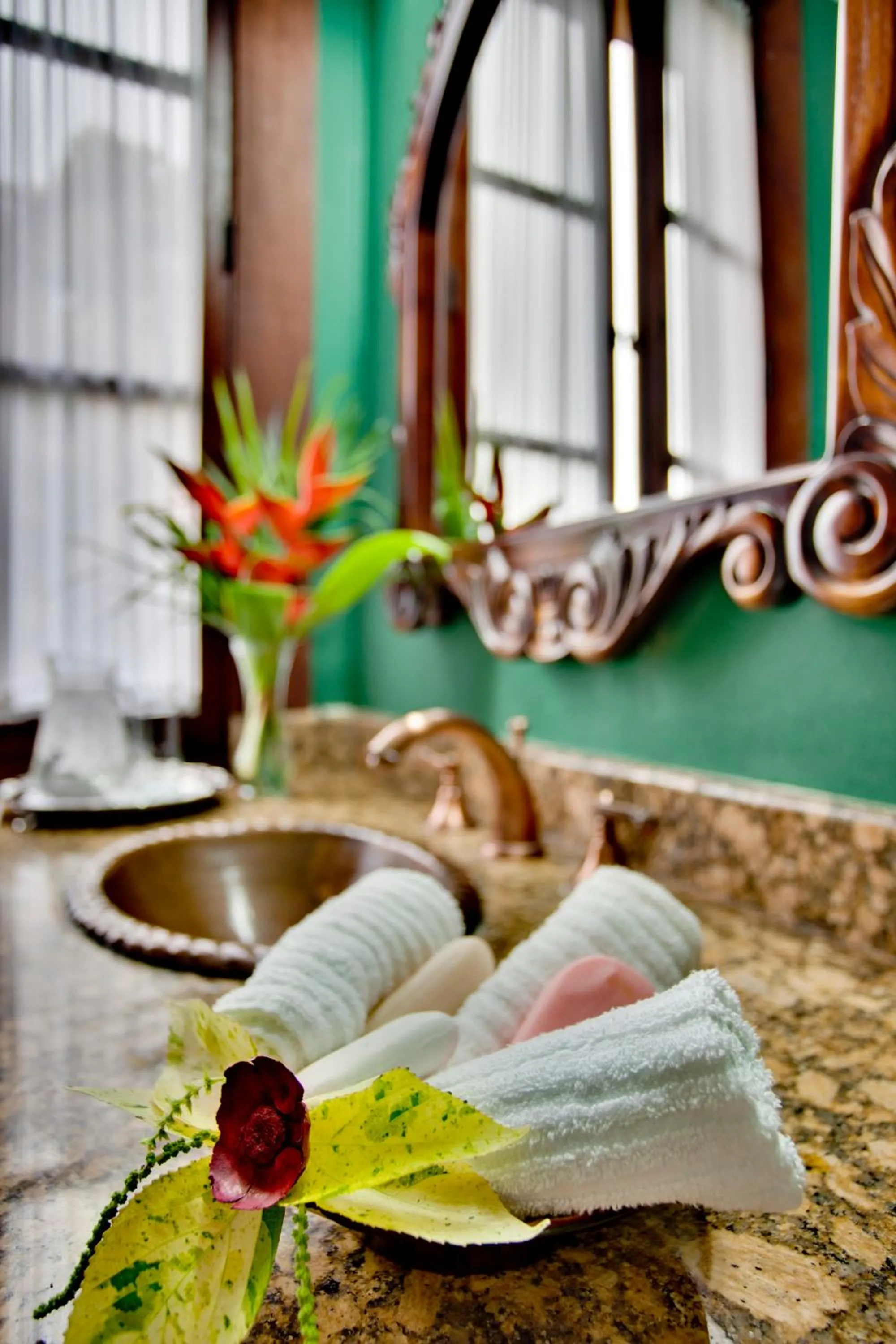 Bathroom in Mahogany Hall Luxury Boutique Resort