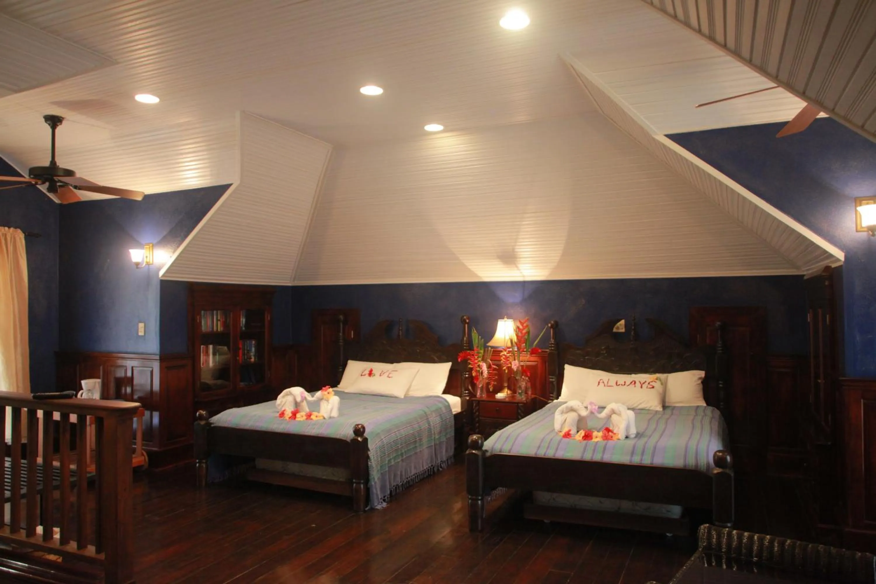 Bedroom, Bed in Mahogany Hall Luxury Boutique Resort