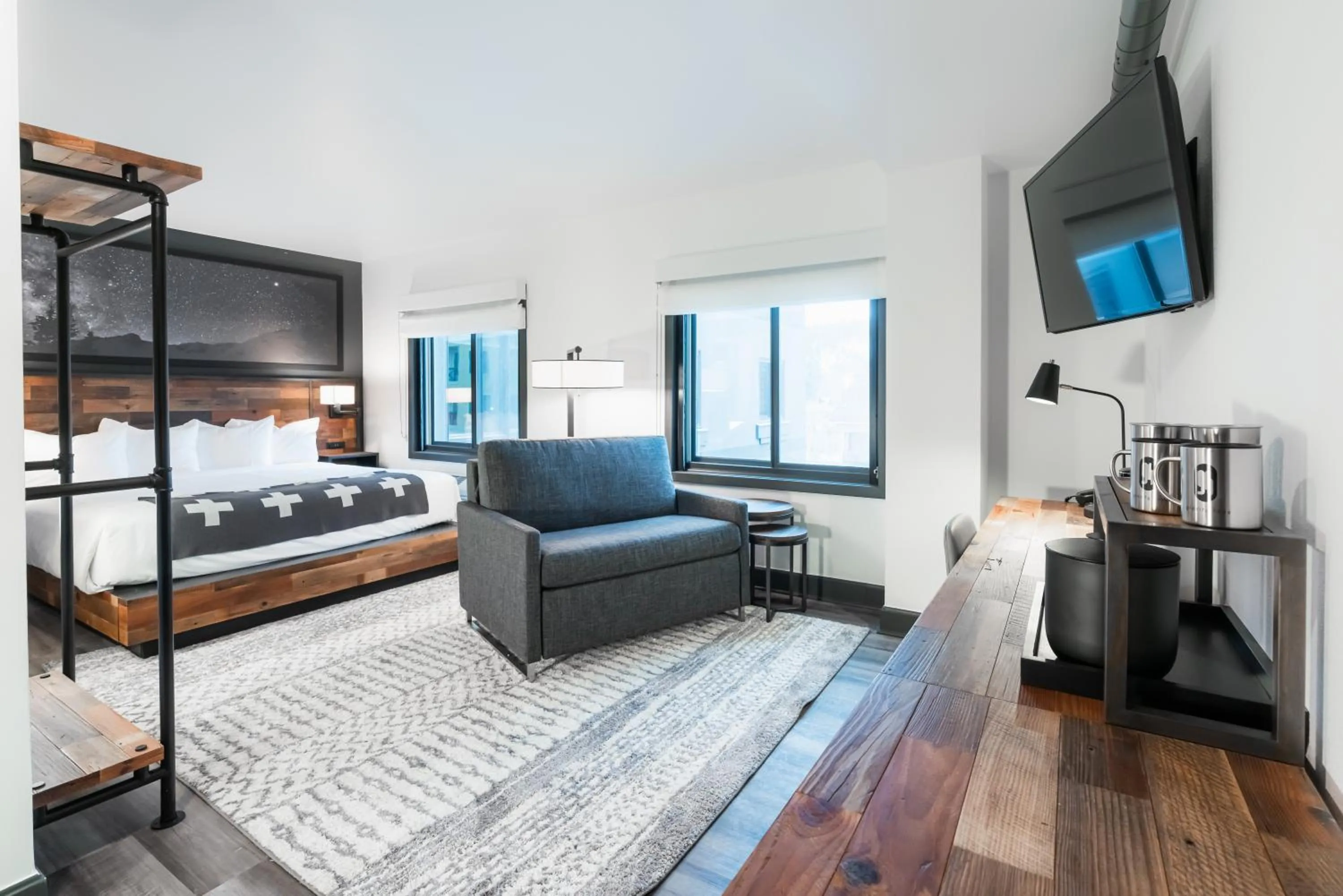 Bedroom, Bed in Gravity Haus