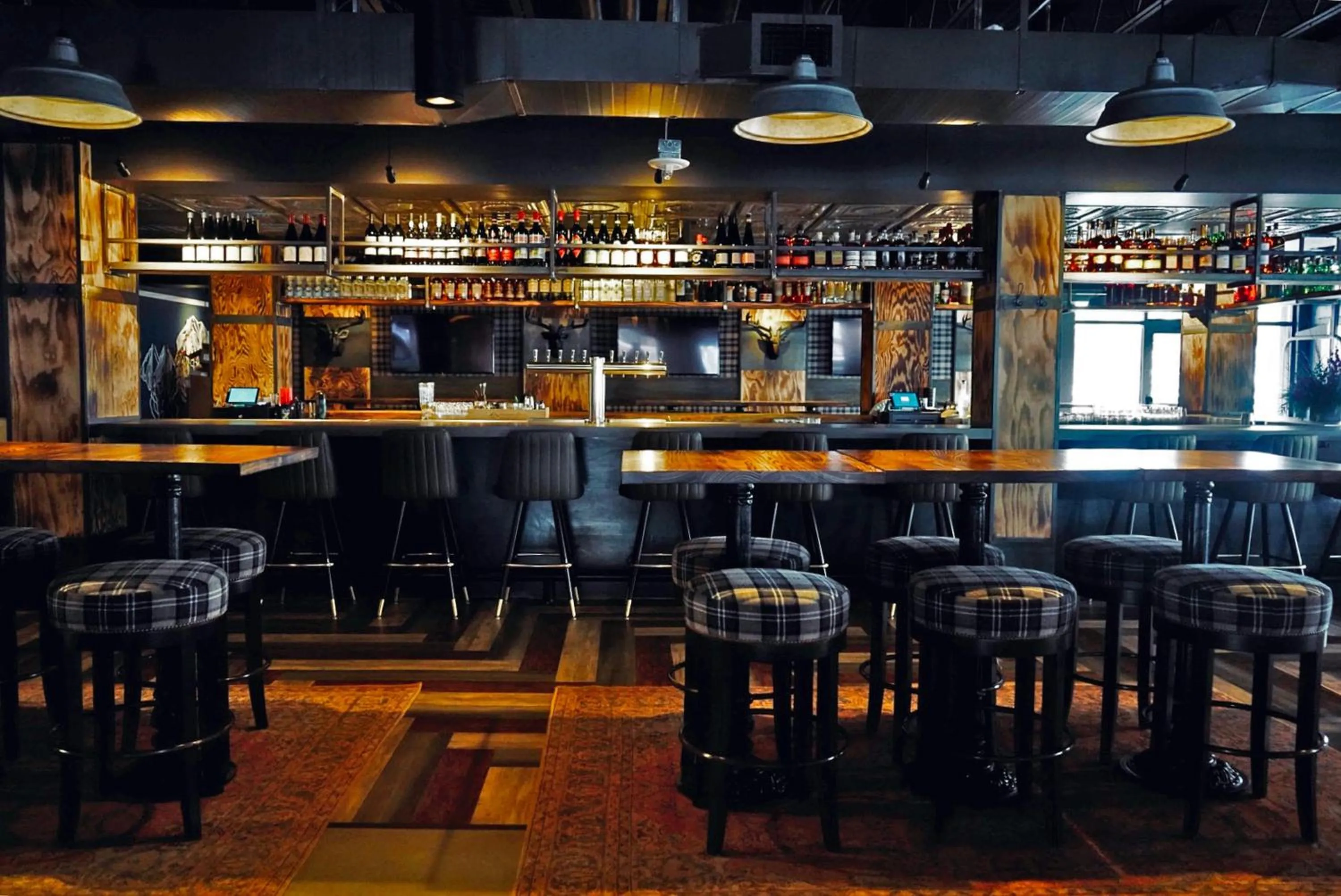 Restaurant/places to eat in Gravity Haus