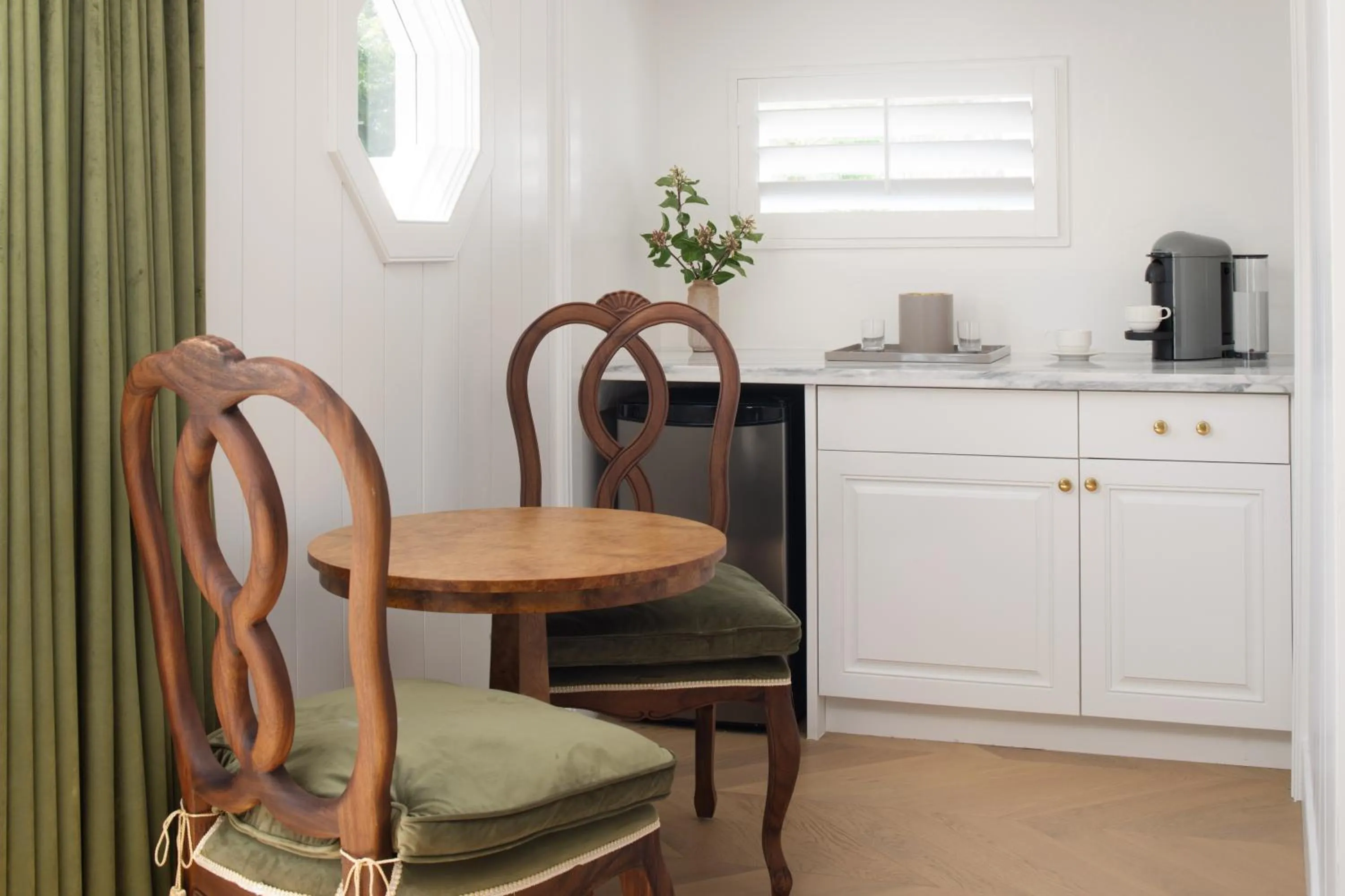 Coffee/tea facilities in The Inn at Rancho Santa Fe