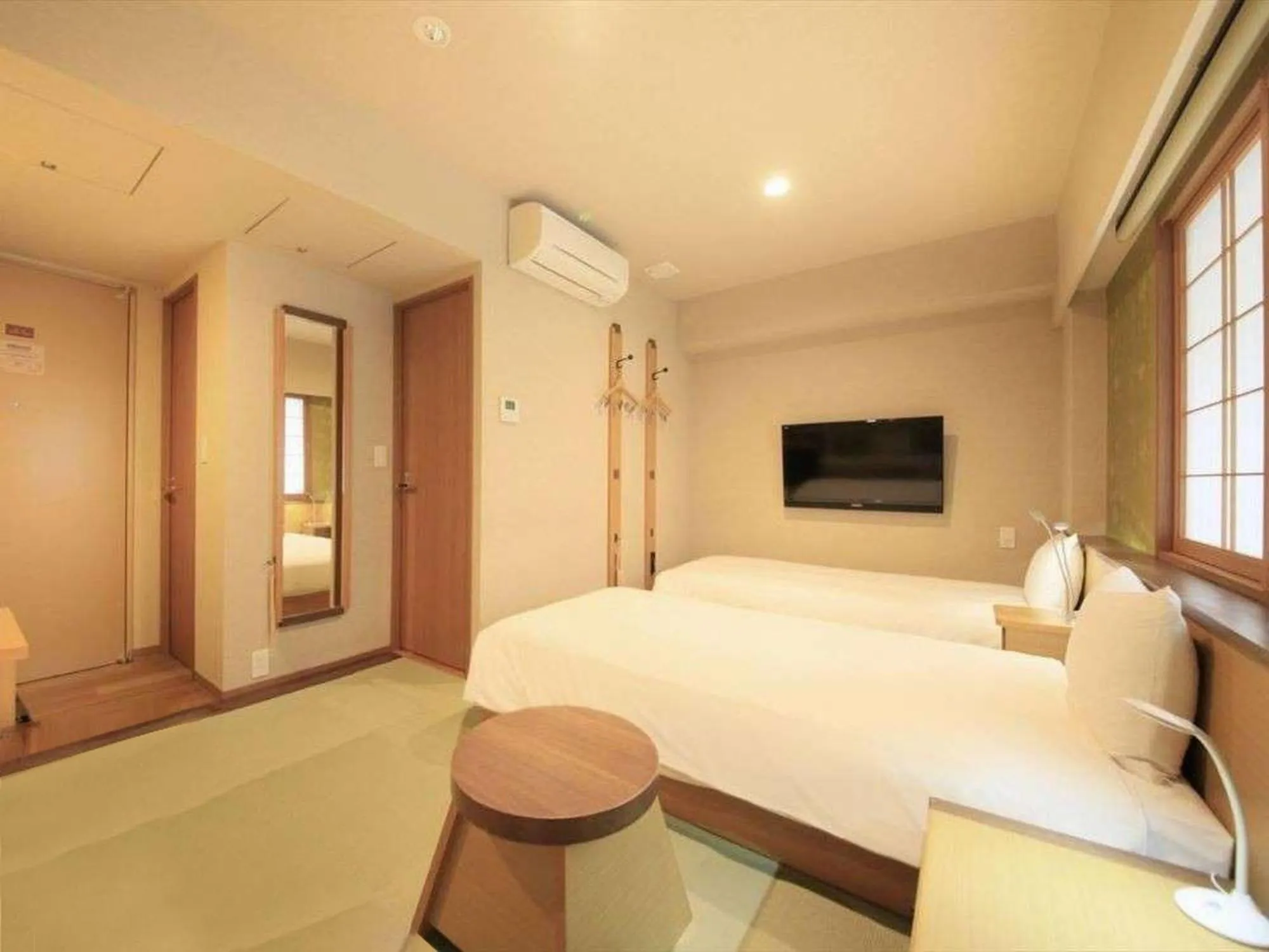 Photo of the whole room, Bed in Tamayura Hotel Asakusa