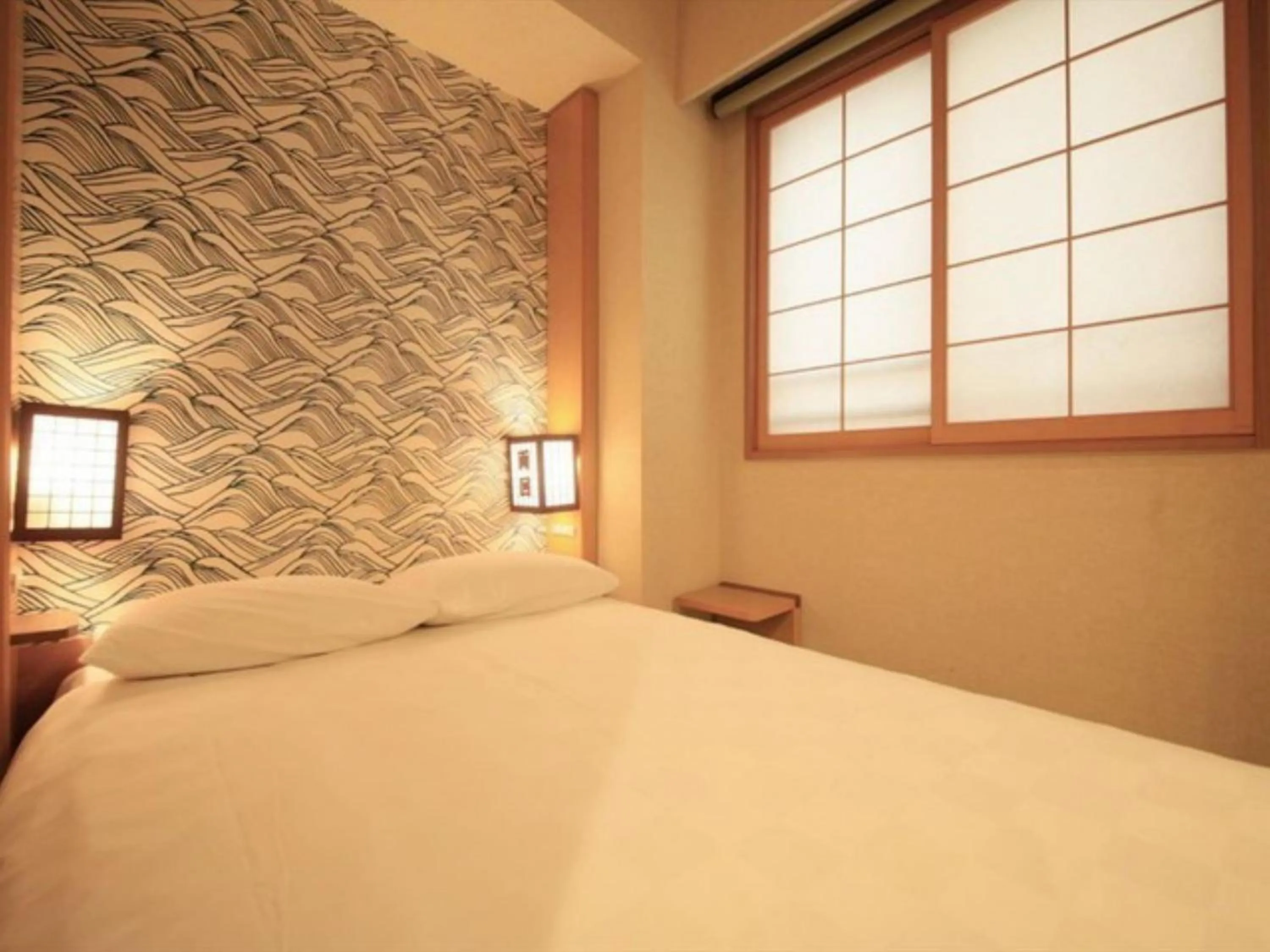 Photo of the whole room, Bed in Tamayura Hotel Asakusa
