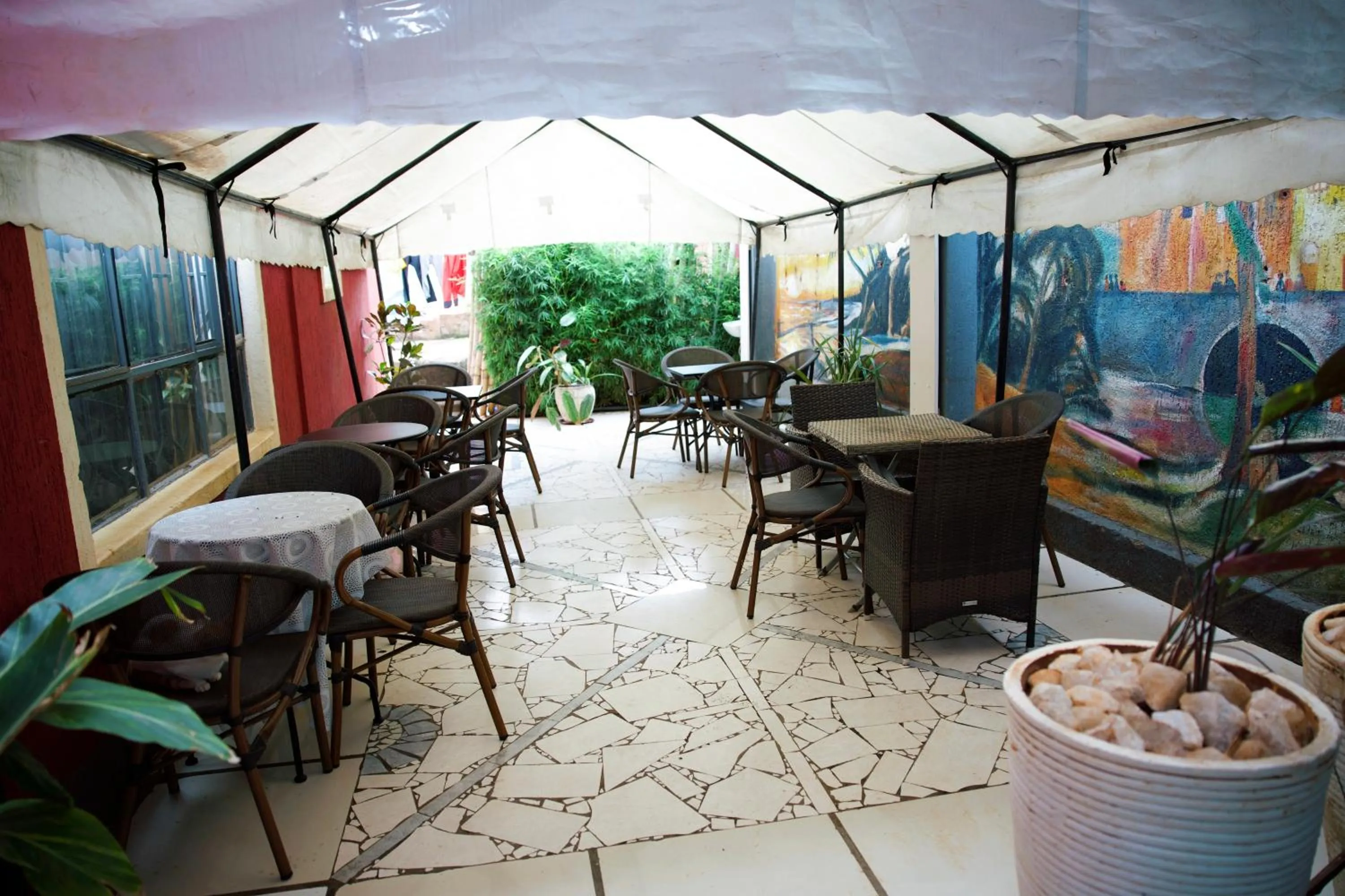 Raha Suites - Westlands