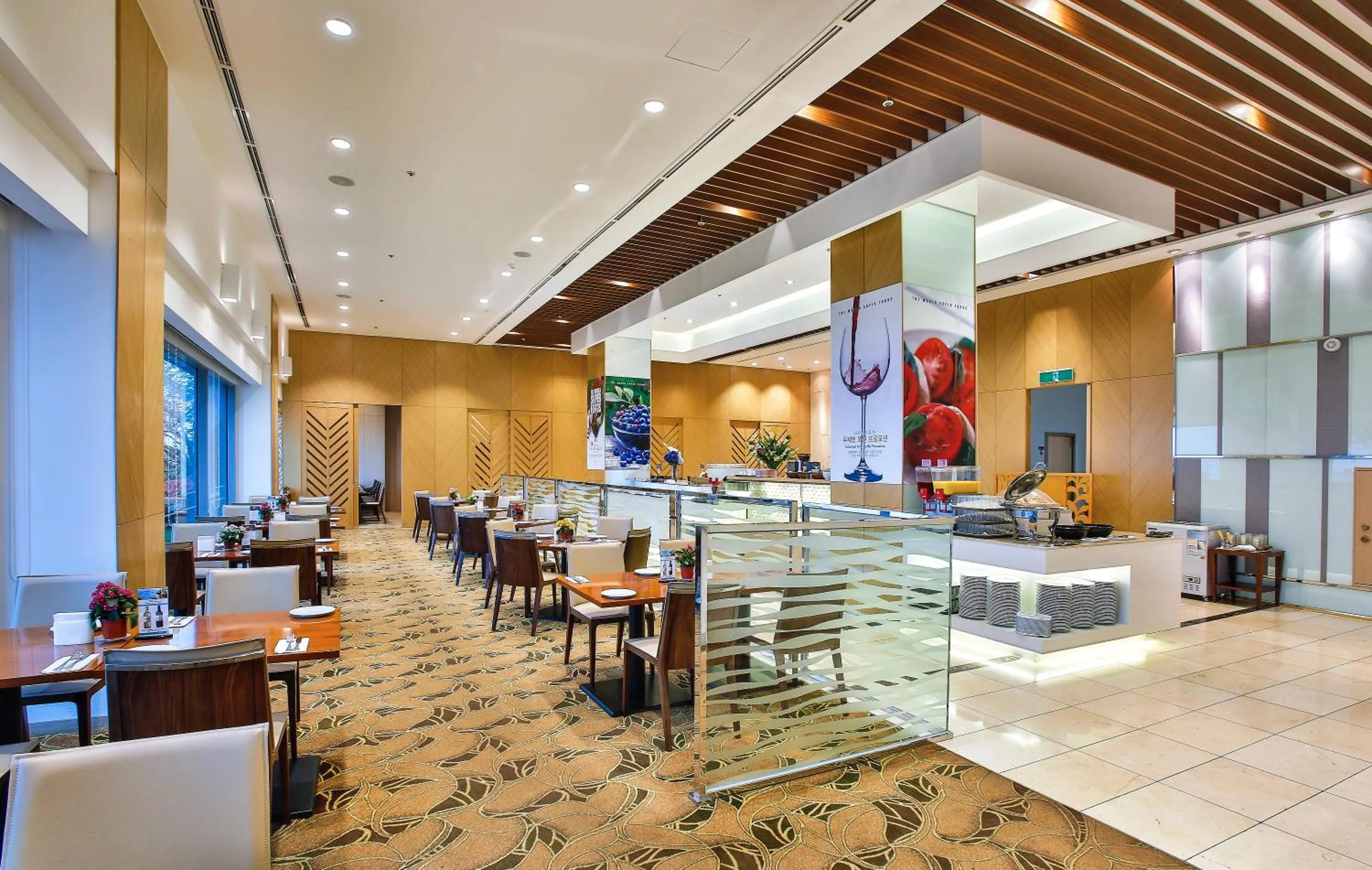 Restaurant/places to eat in Hotel Hyundai by Lahan Mokpo