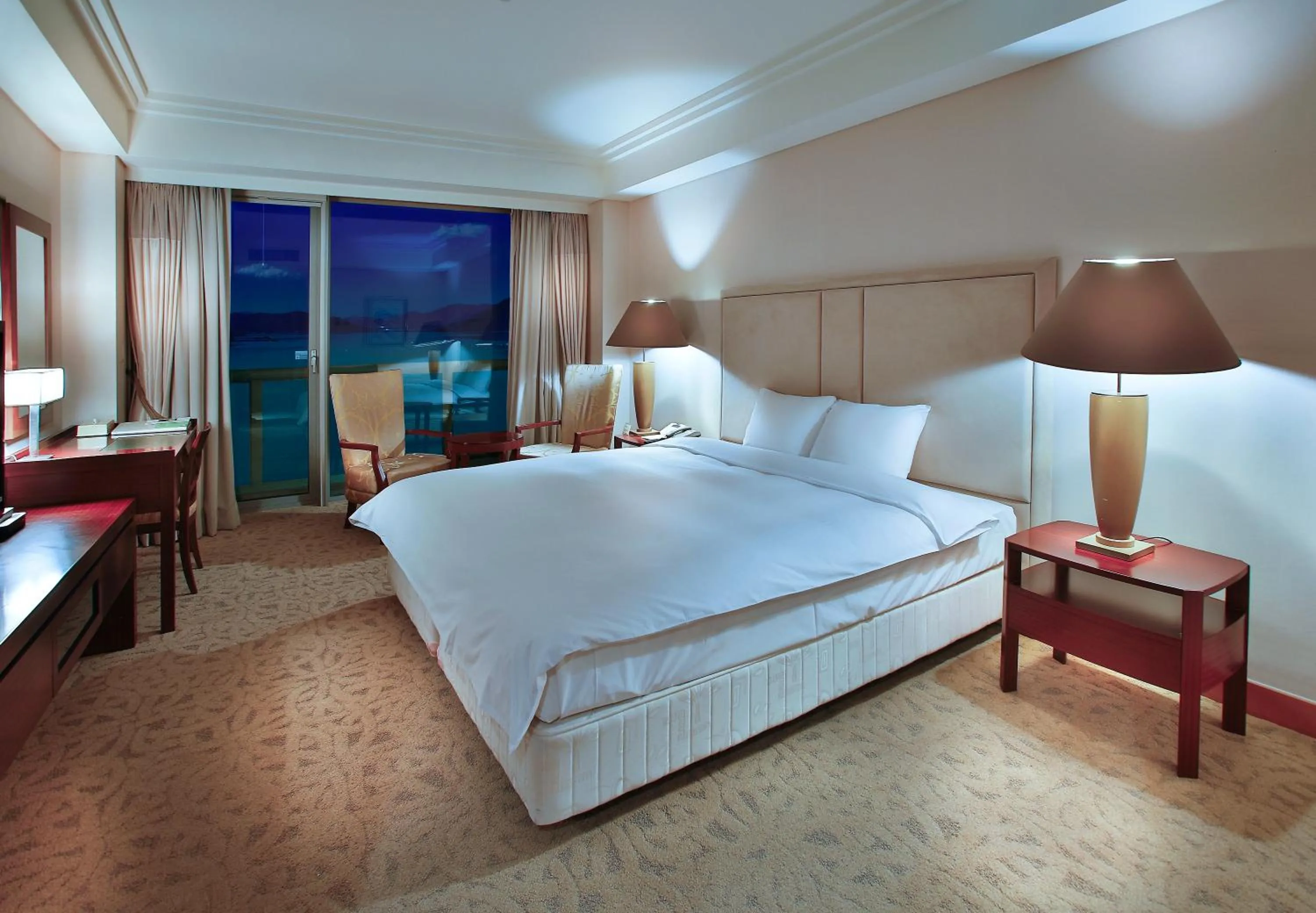 Bedroom, Bed in Hotel Hyundai by Lahan Mokpo