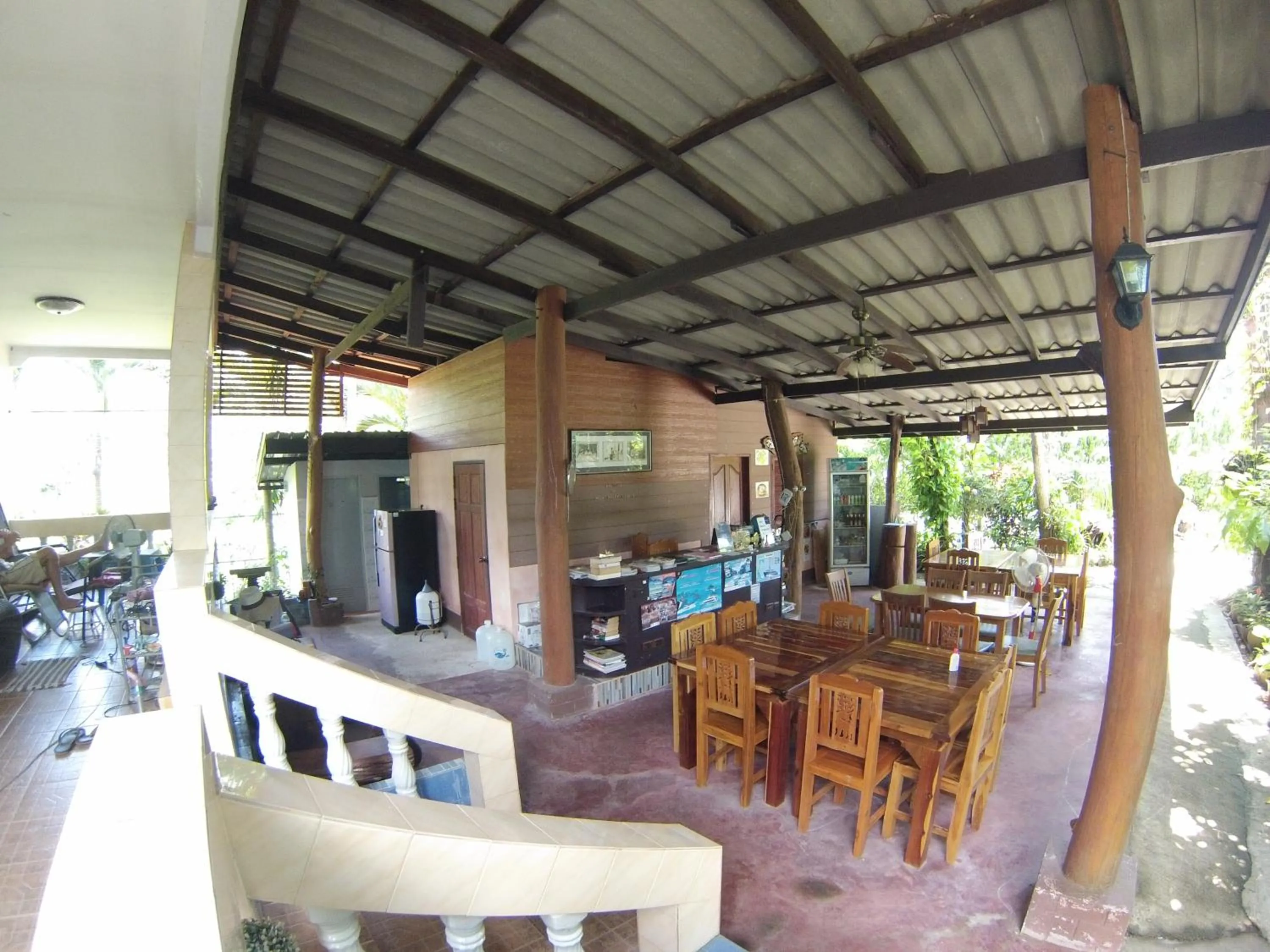 Restaurant/places to eat in Real Relax Resort