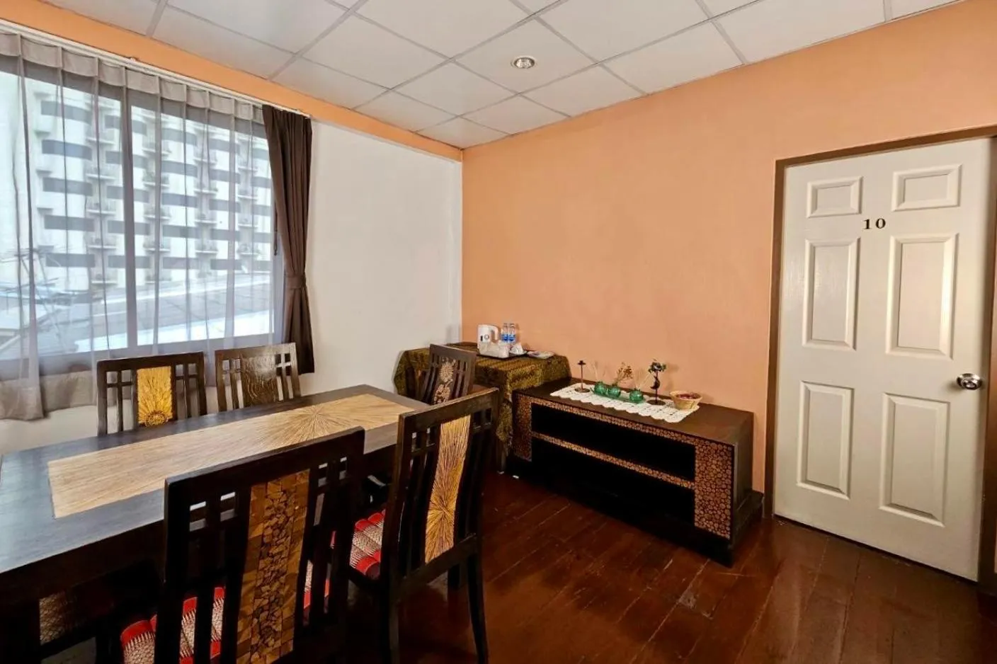 Dining area in Baan Glang Soi Restaurant & Guesthouse