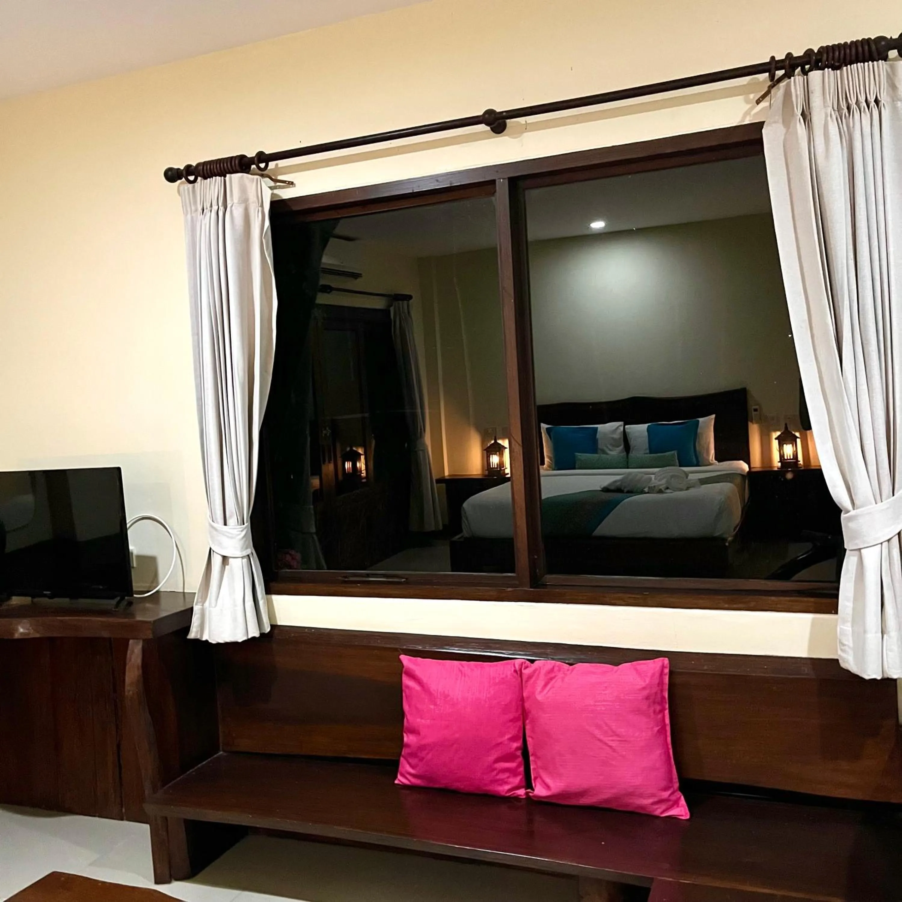 Bed in Krabi Klong Muang Bay Resort