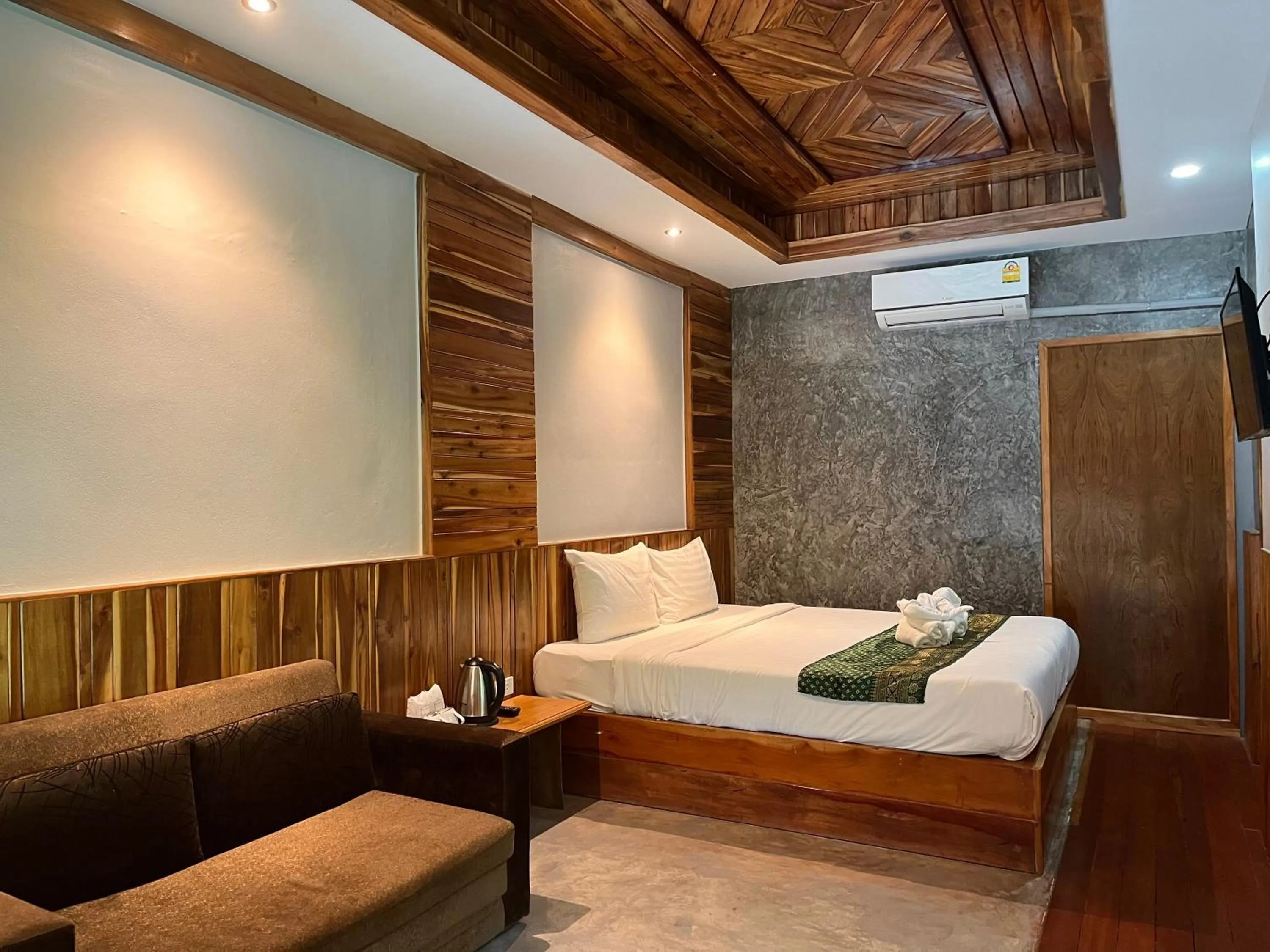 Bed in Krabi Klong Muang Bay Resort