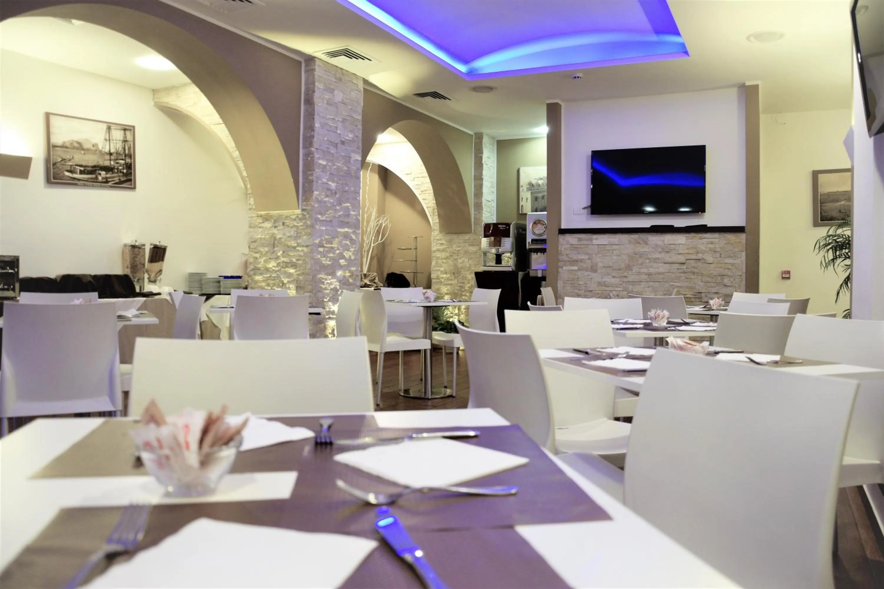 Restaurant/places to eat in Ibis Styles Palermo Cristal