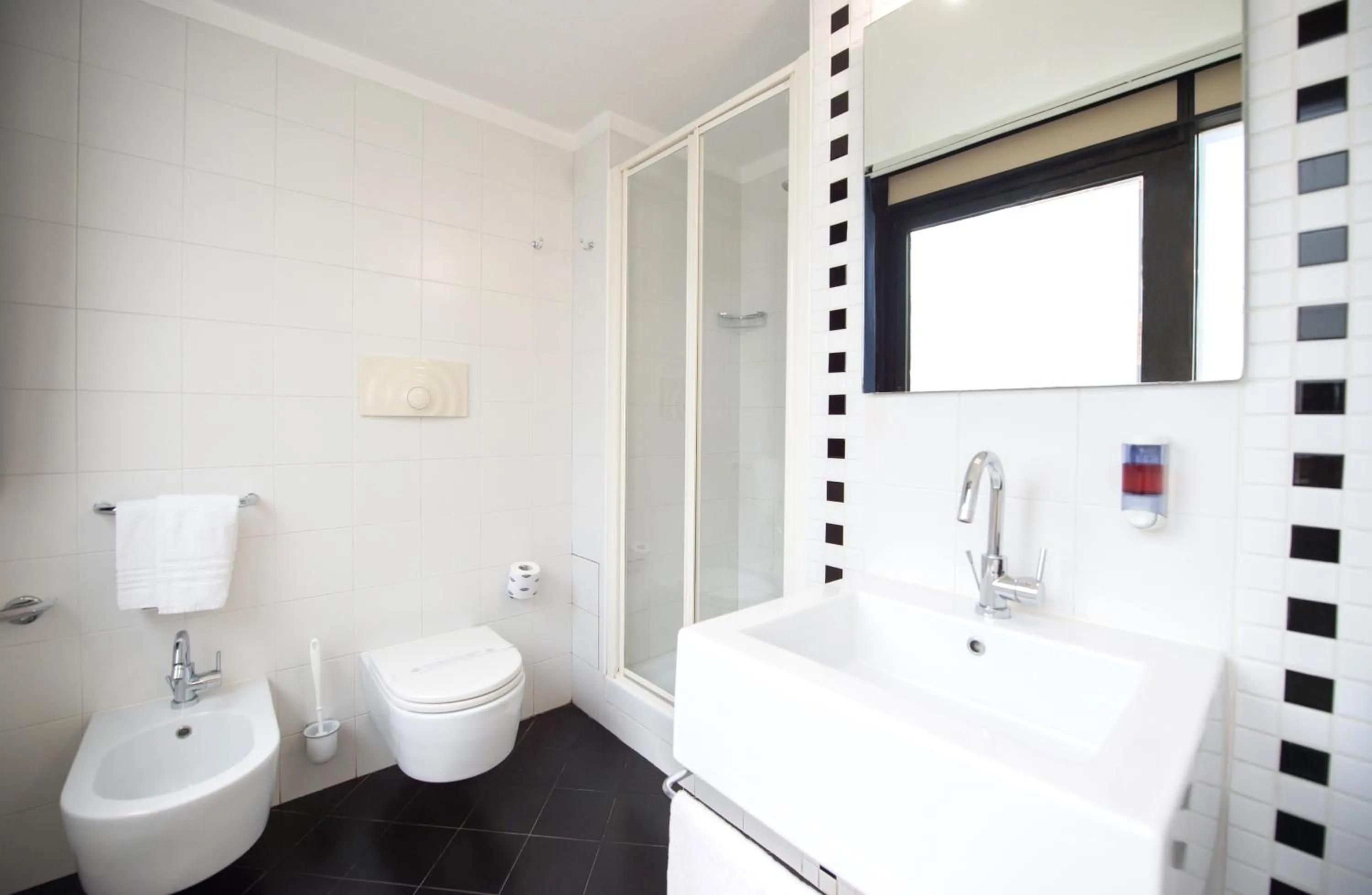 Bathroom in Ibis Styles Palermo Cristal