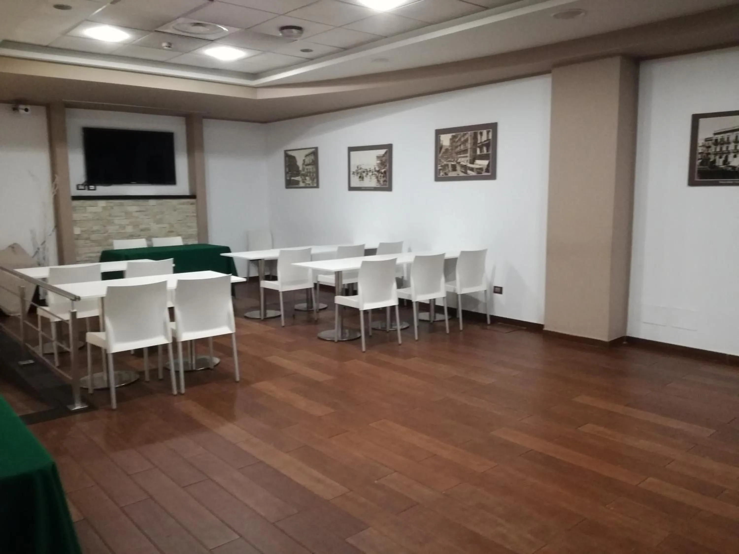 Business facilities in Ibis Styles Palermo Cristal