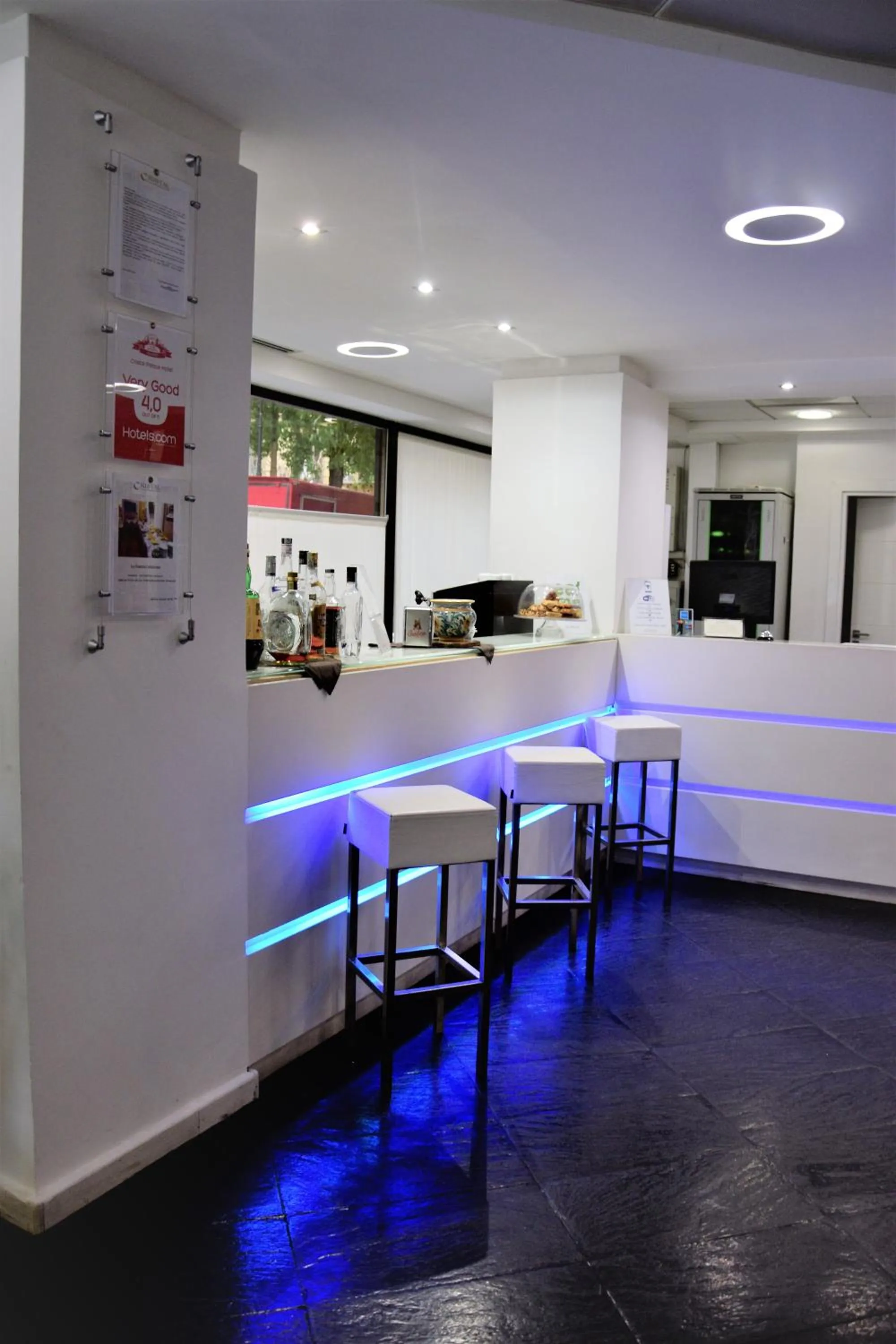 Lounge or bar in Ibis Styles Palermo Cristal