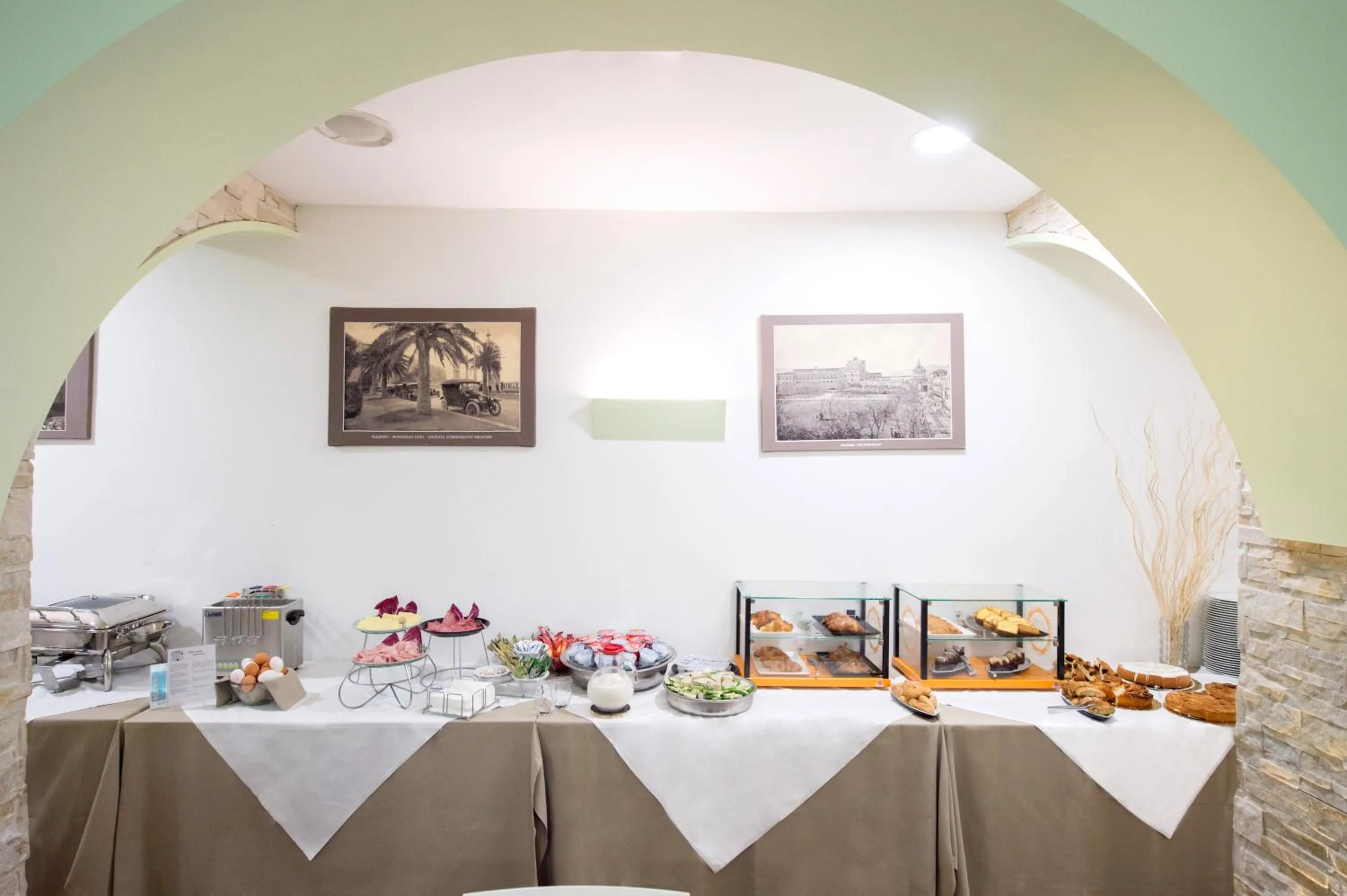 Restaurant/places to eat in Ibis Styles Palermo Cristal