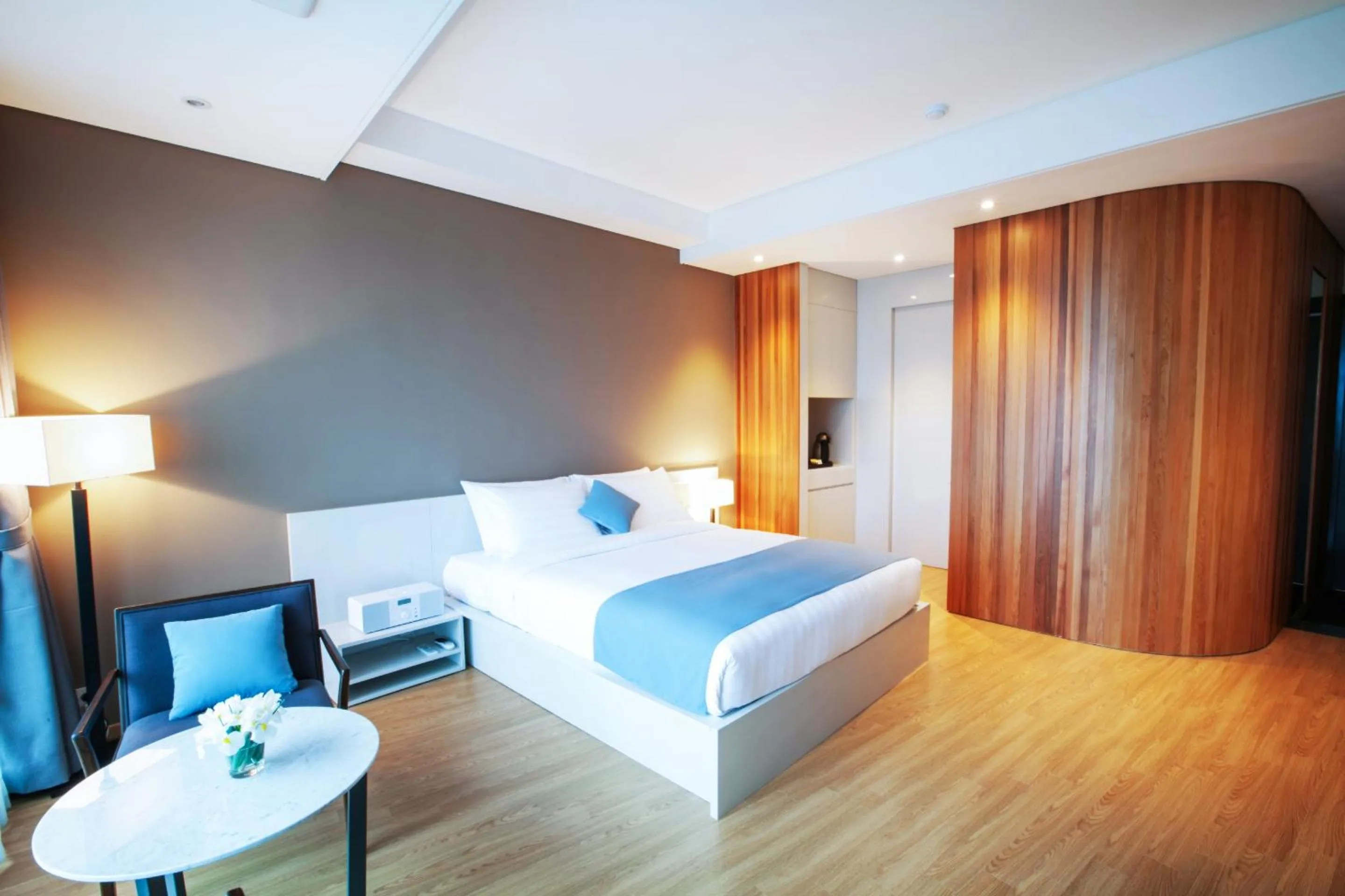 Bedroom, Bed in The Grand Sumorum