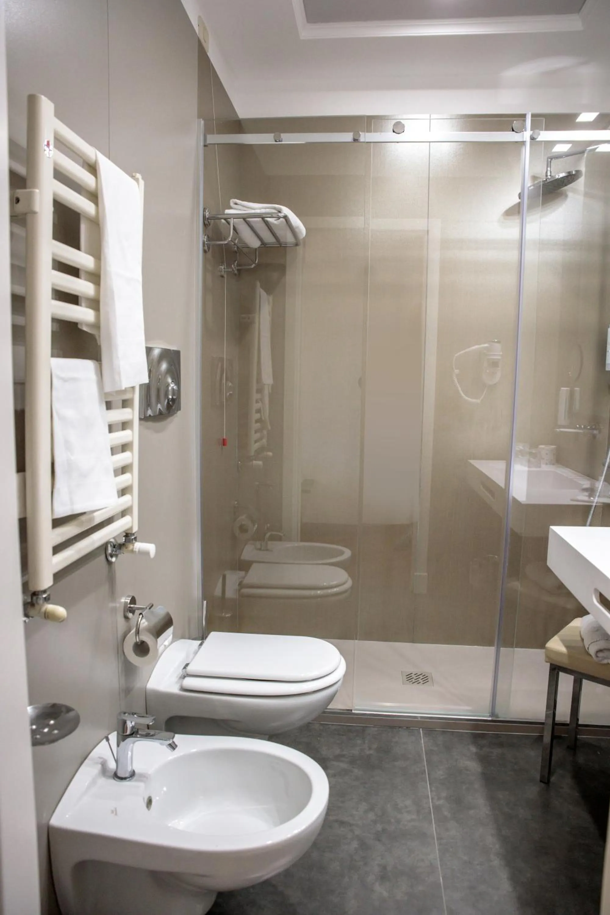 Bathroom in Best Western Ai Cavalieri Hotel