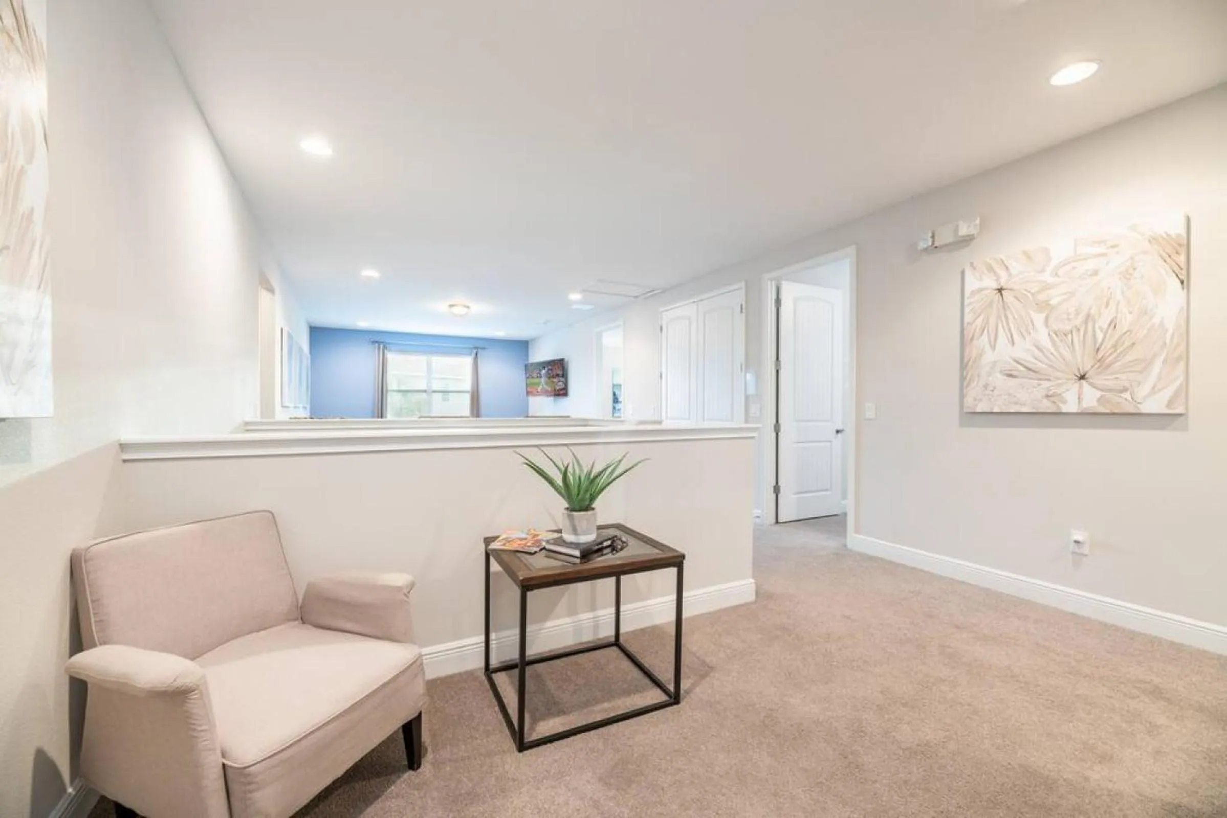 Lounge or bar in Inactive Spacious 8 BDR Family Home with Arcades and Free Pool Heat