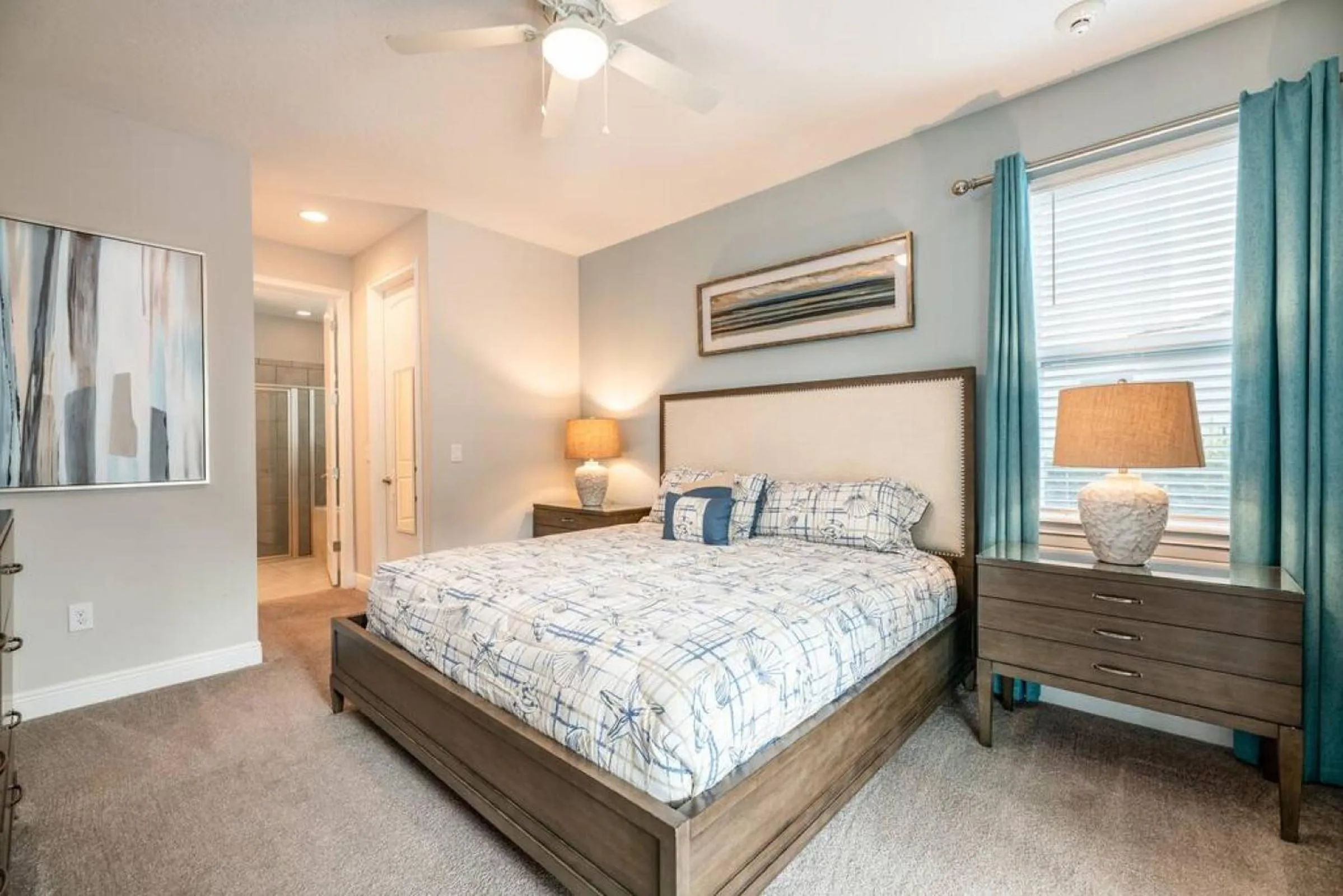 Bed in Inactive Spacious 8 BDR Family Home with Arcades and Free Pool Heat