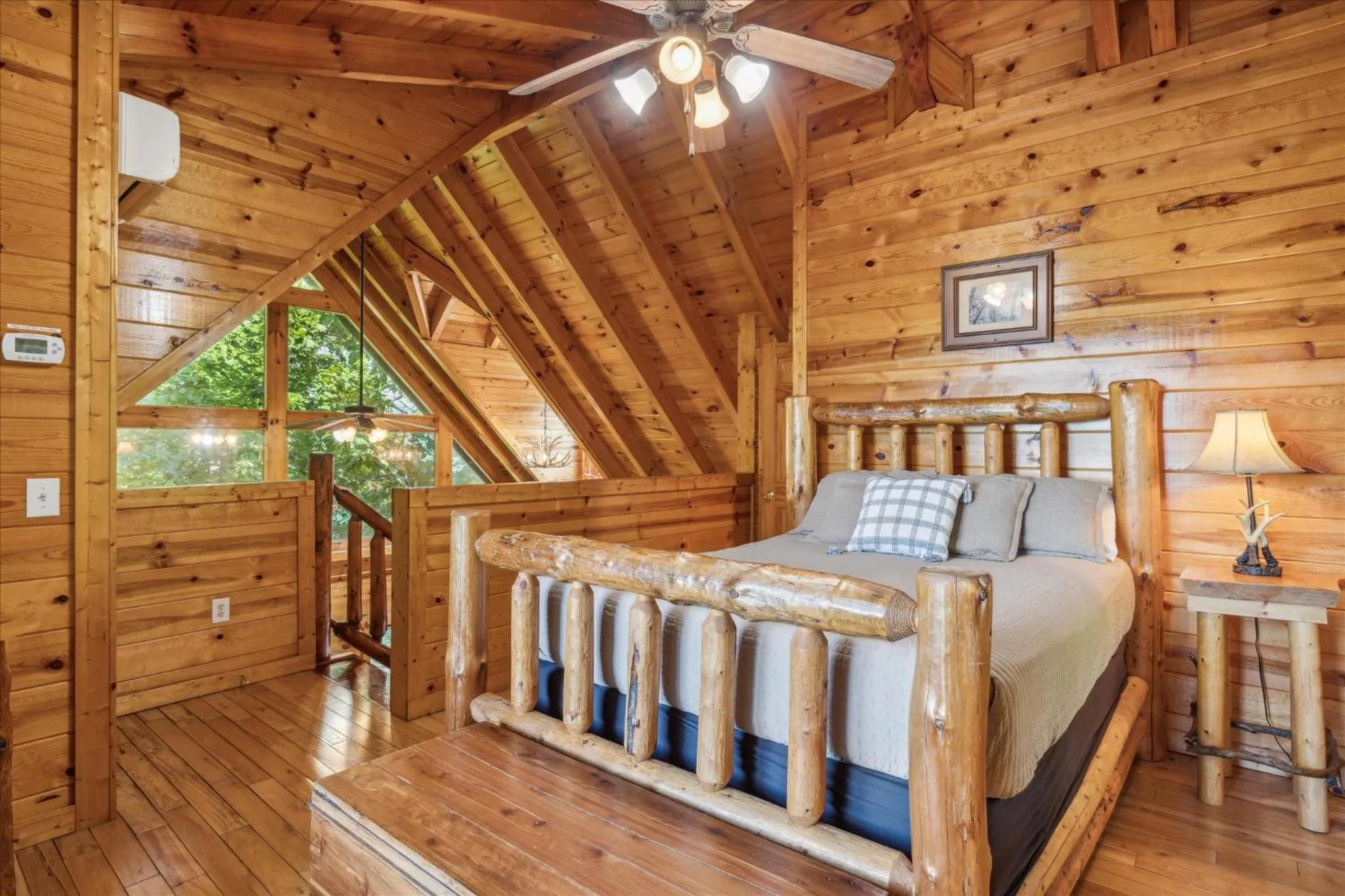 Bed in Sleepy Willow Cabin