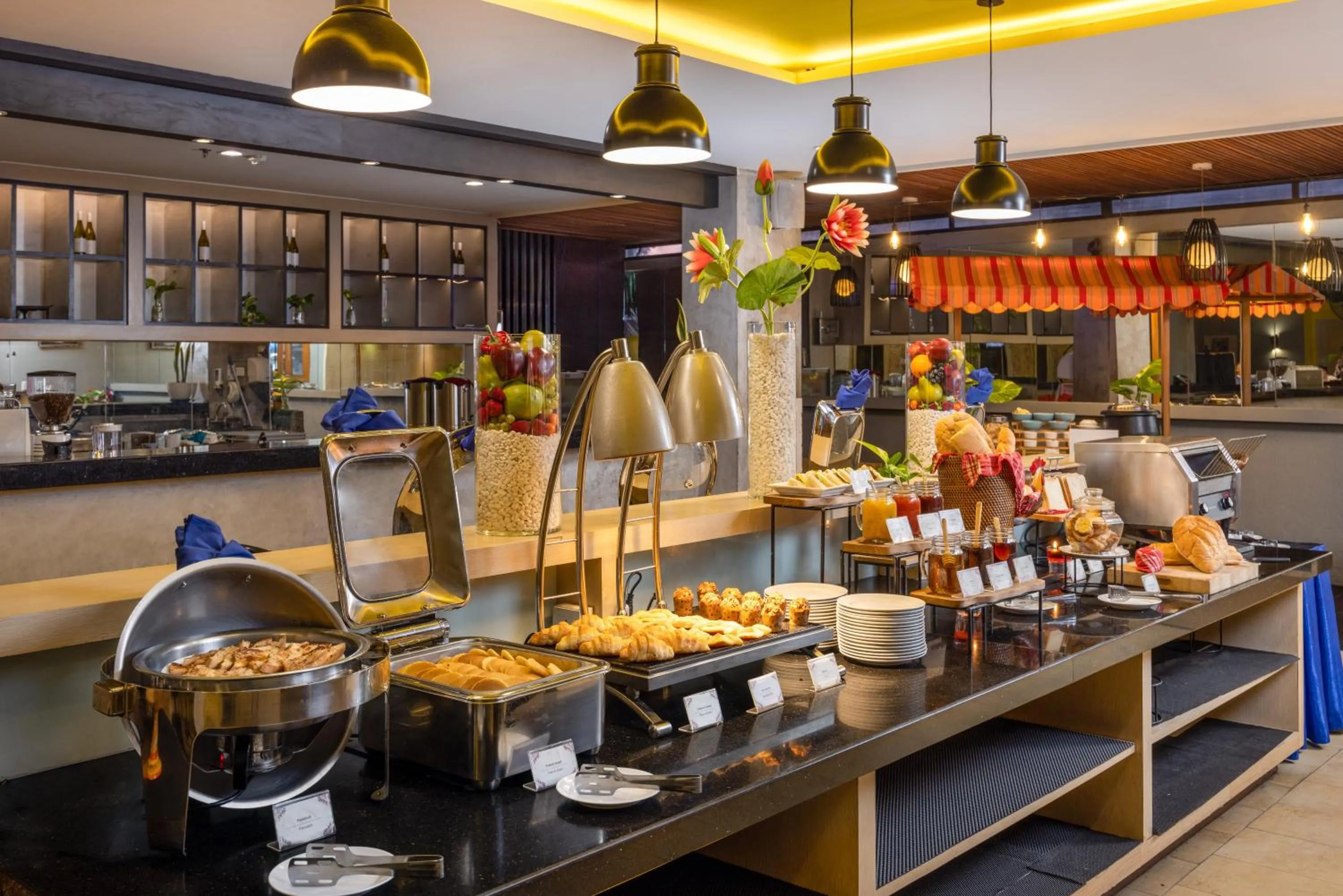 Restaurant/places to eat in Swiss-Belinn Legian