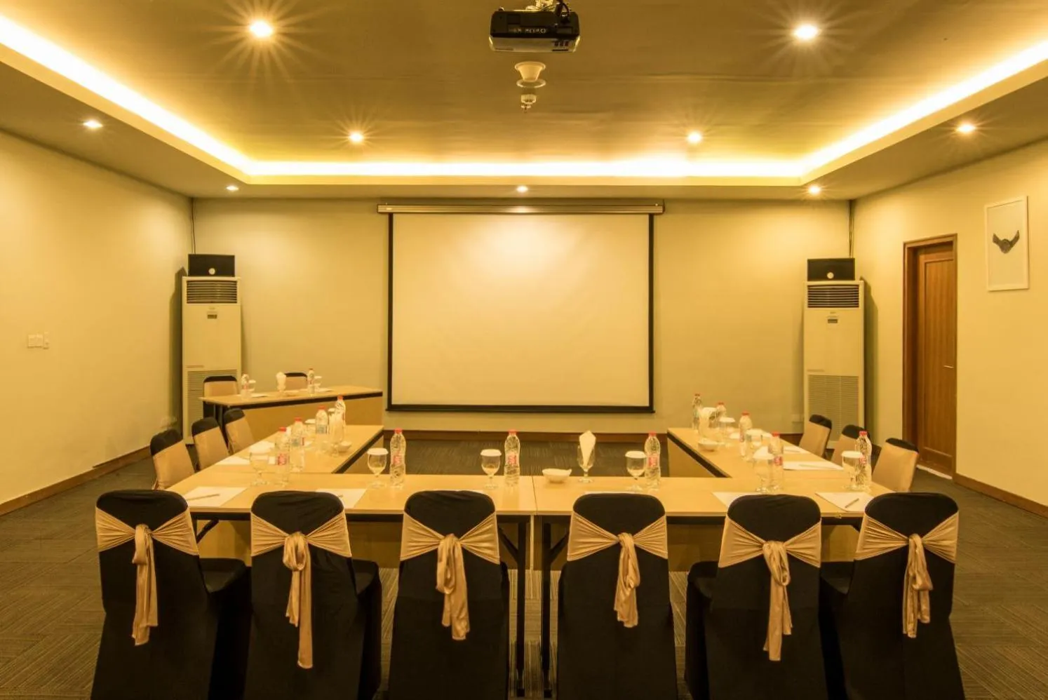 Meeting/conference room in Swiss-Belinn Legian