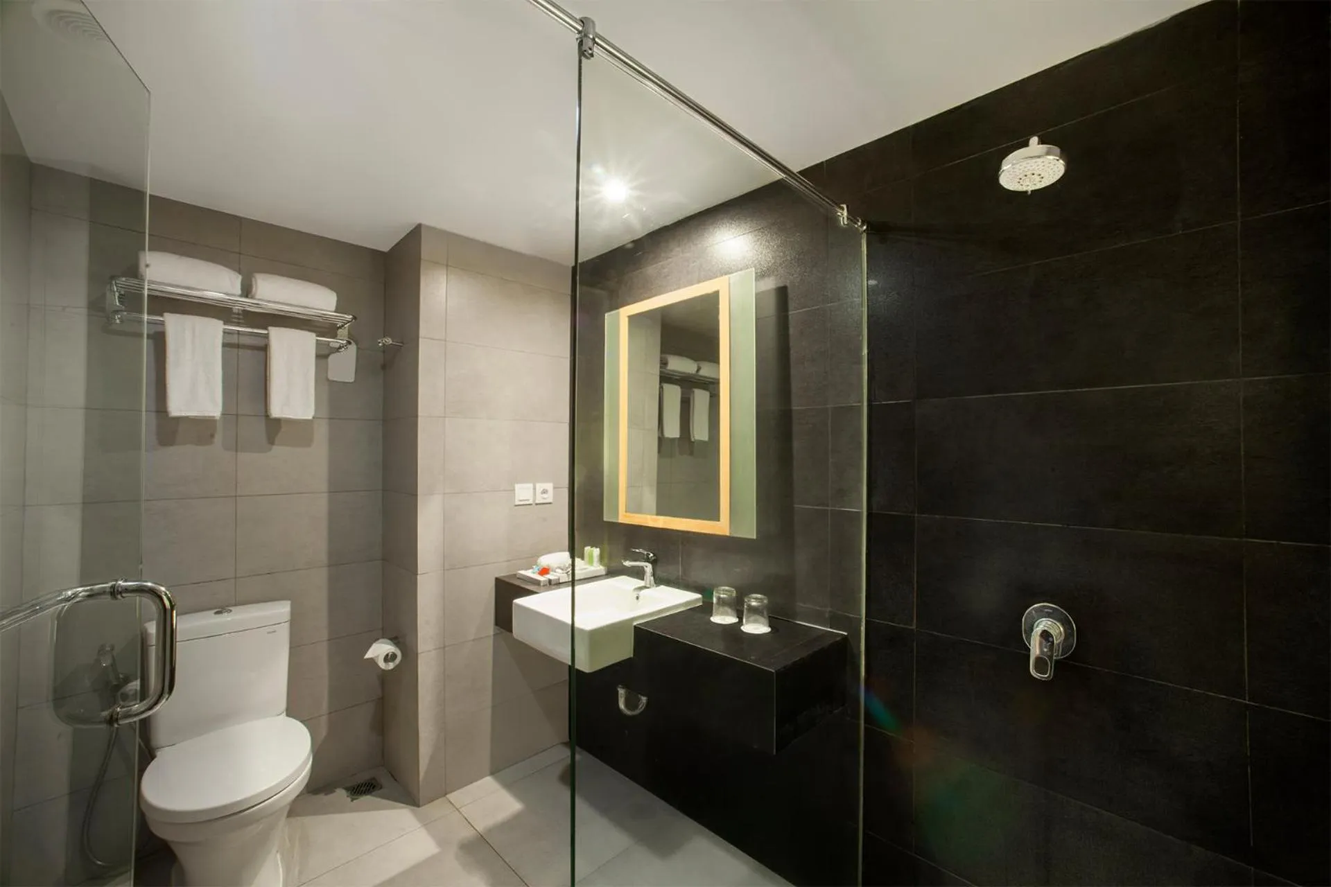 Bathroom in Swiss-Belinn Legian