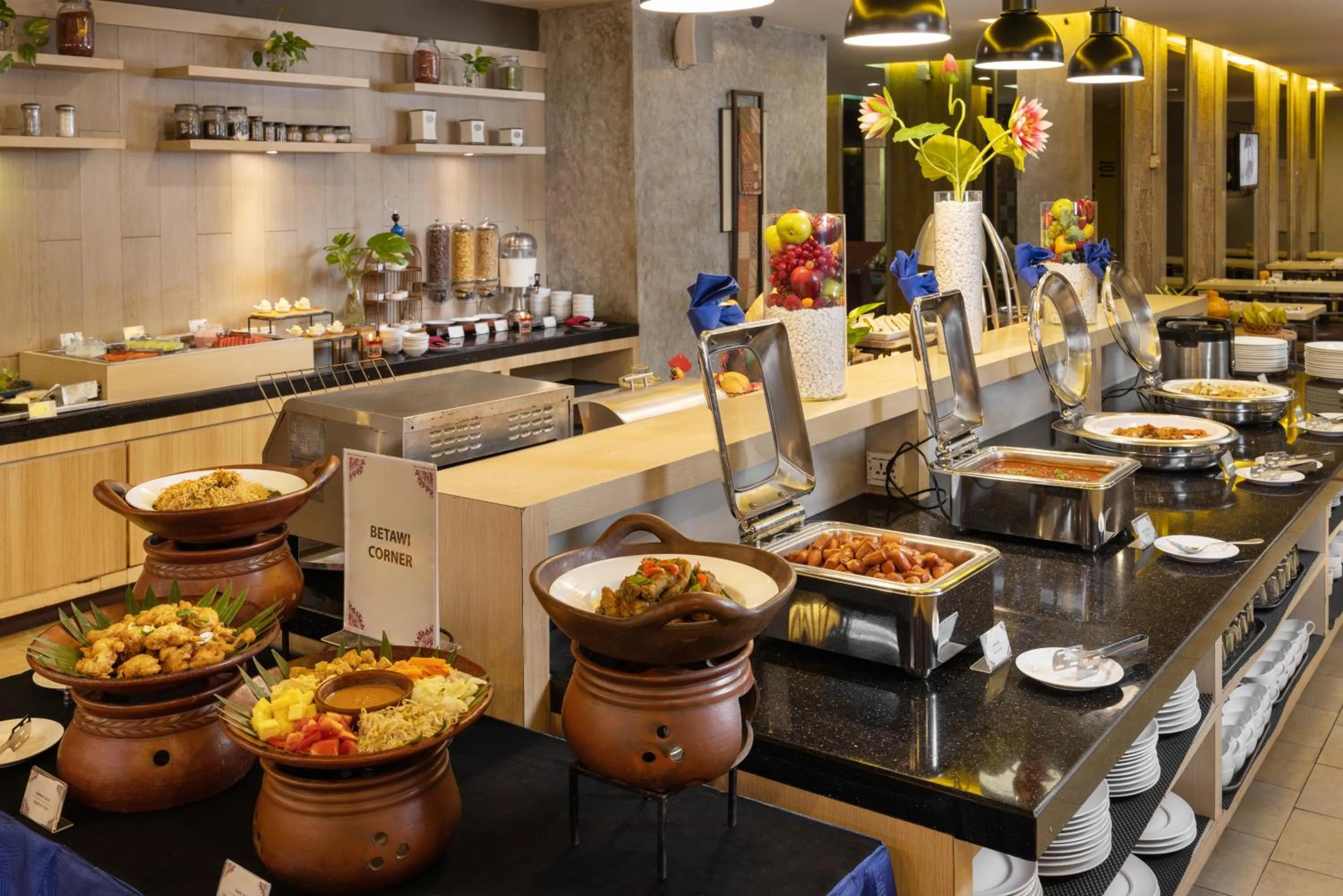 Restaurant/places to eat in Swiss-Belinn Legian