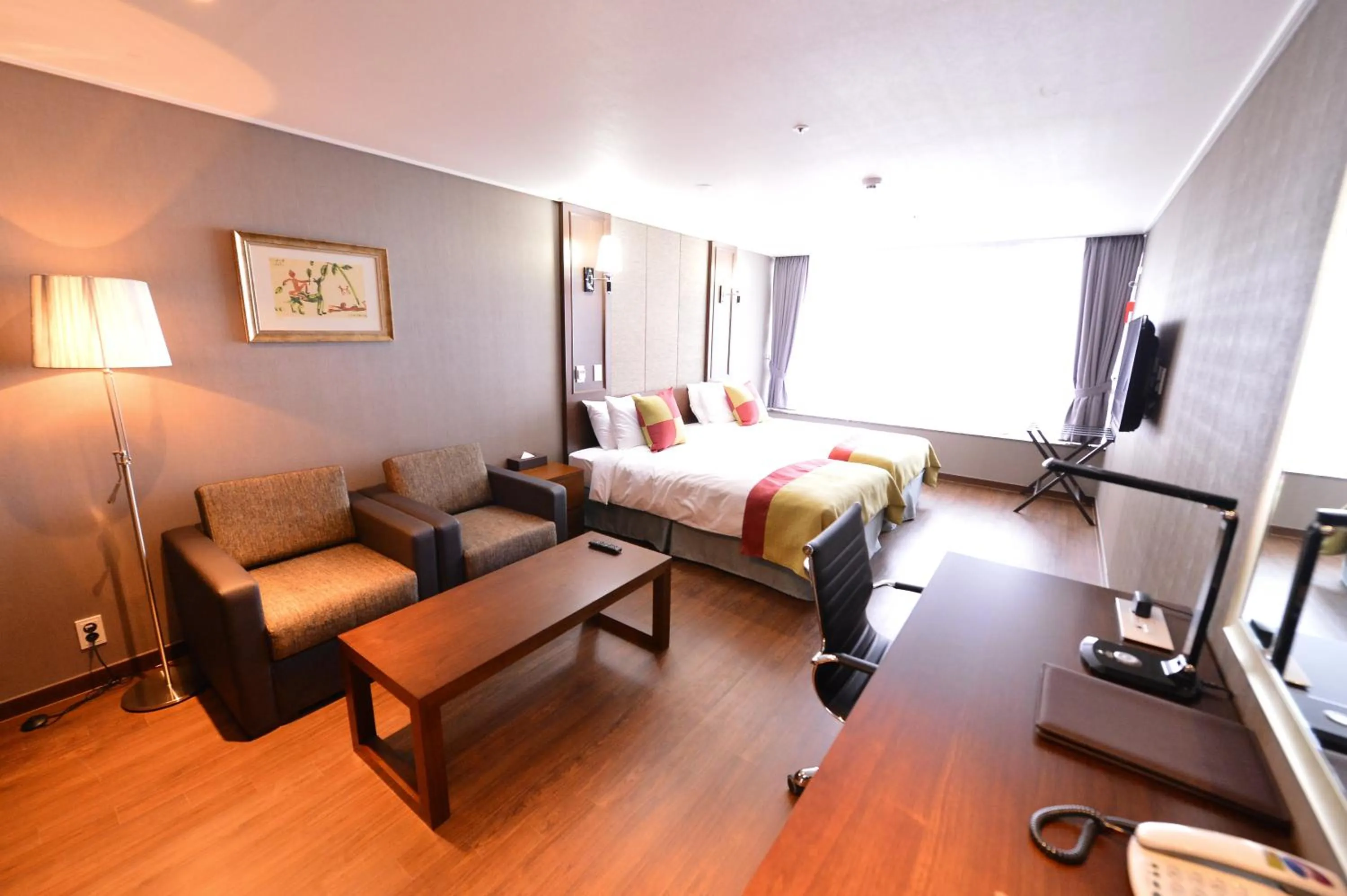Photo of the whole room, Bed in Value Highend Hotel Suwon