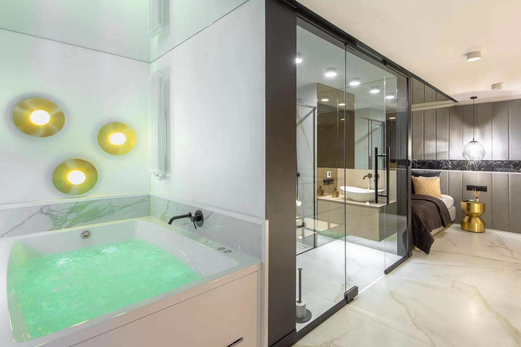 Hot Tub in Super-Apartamenty VIP Jacuzzi II