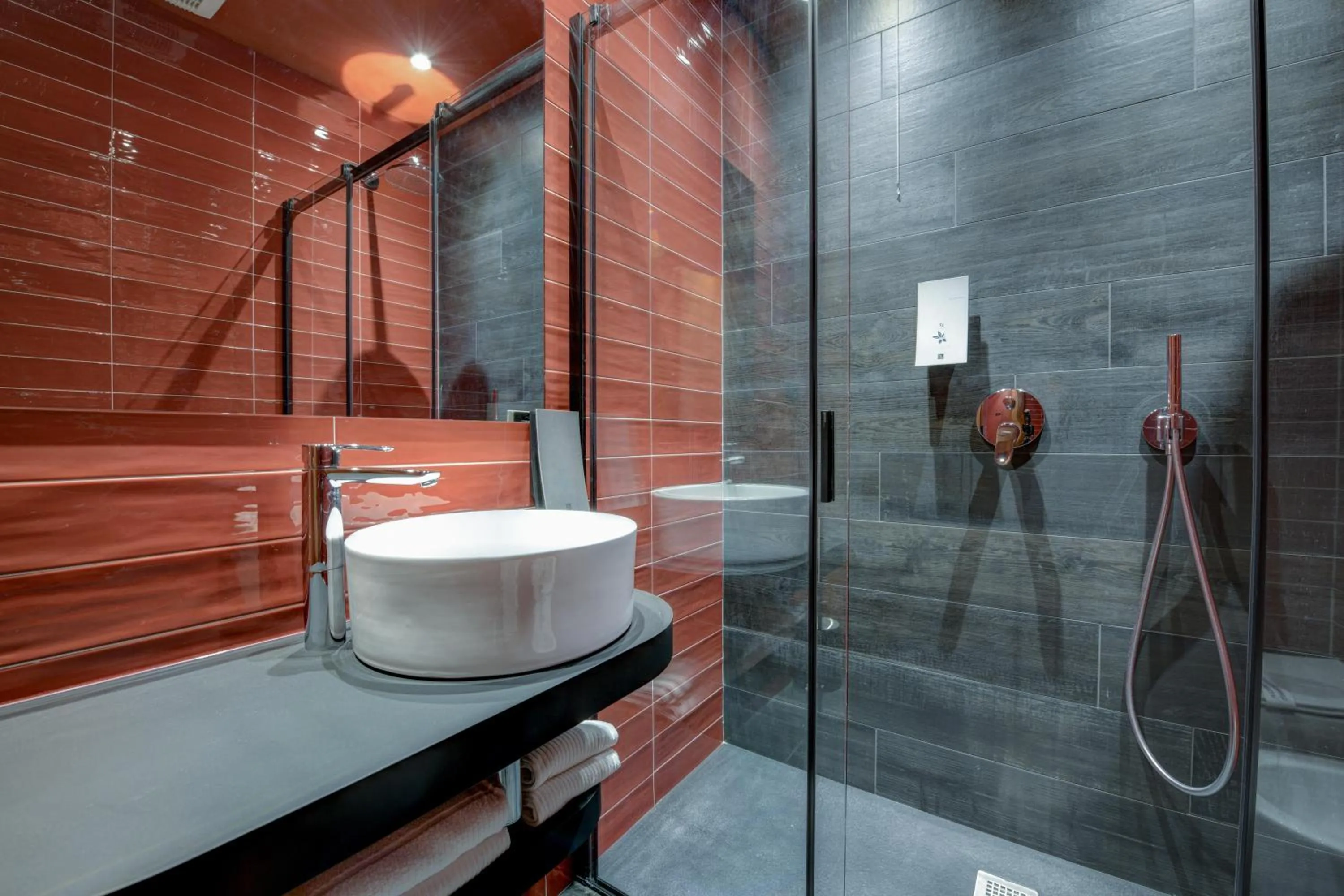 Bathroom in Hotel City