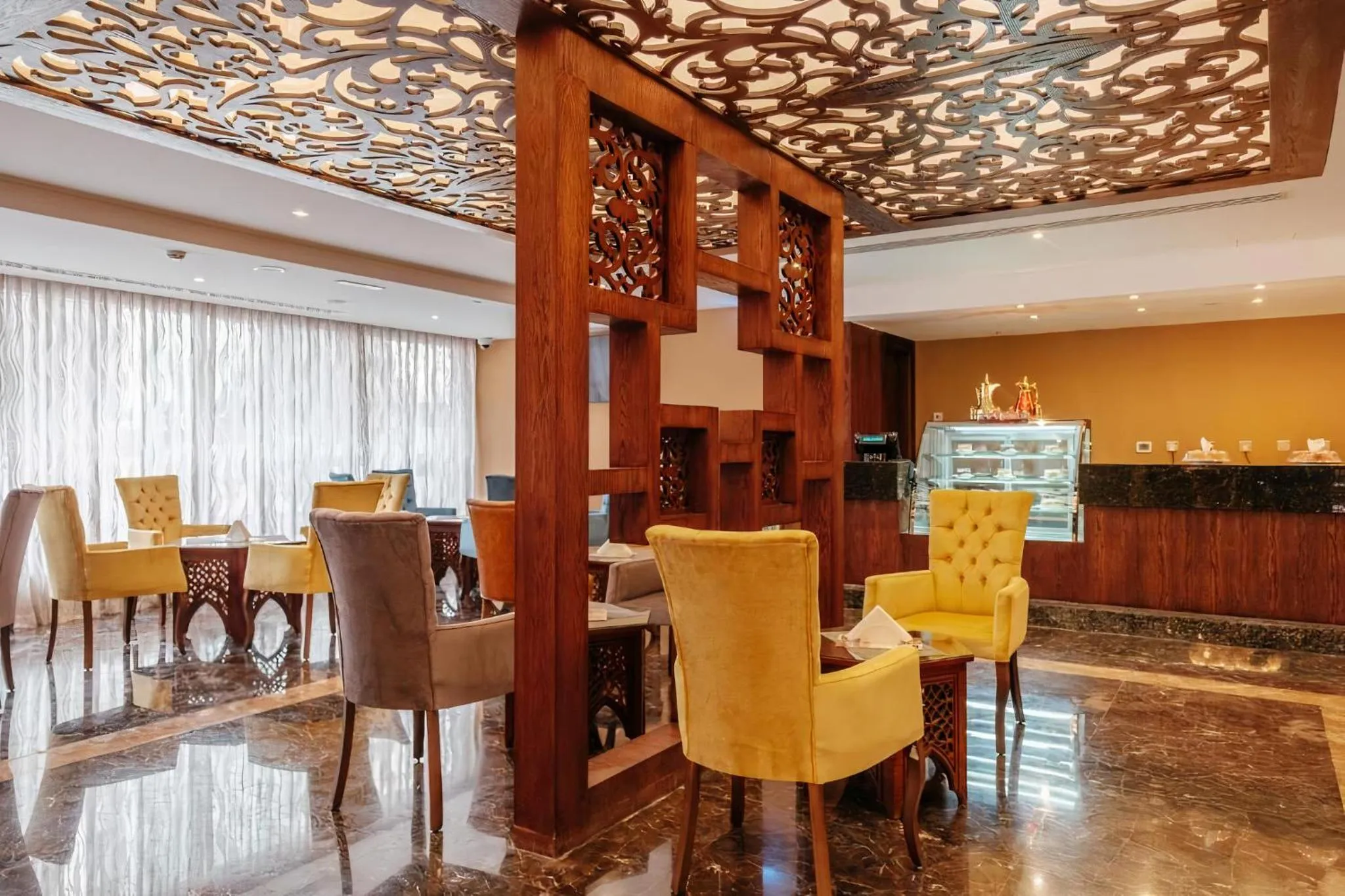 Restaurant/places to eat in Crystal Plaza Al Majaz Hotel