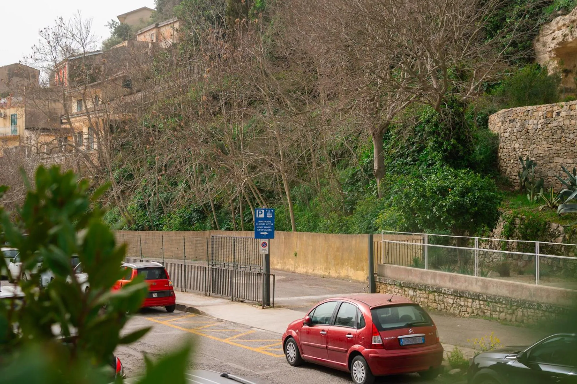 Parking in Hotel Principe d'Aragona, Sure Hotel Collection by BW