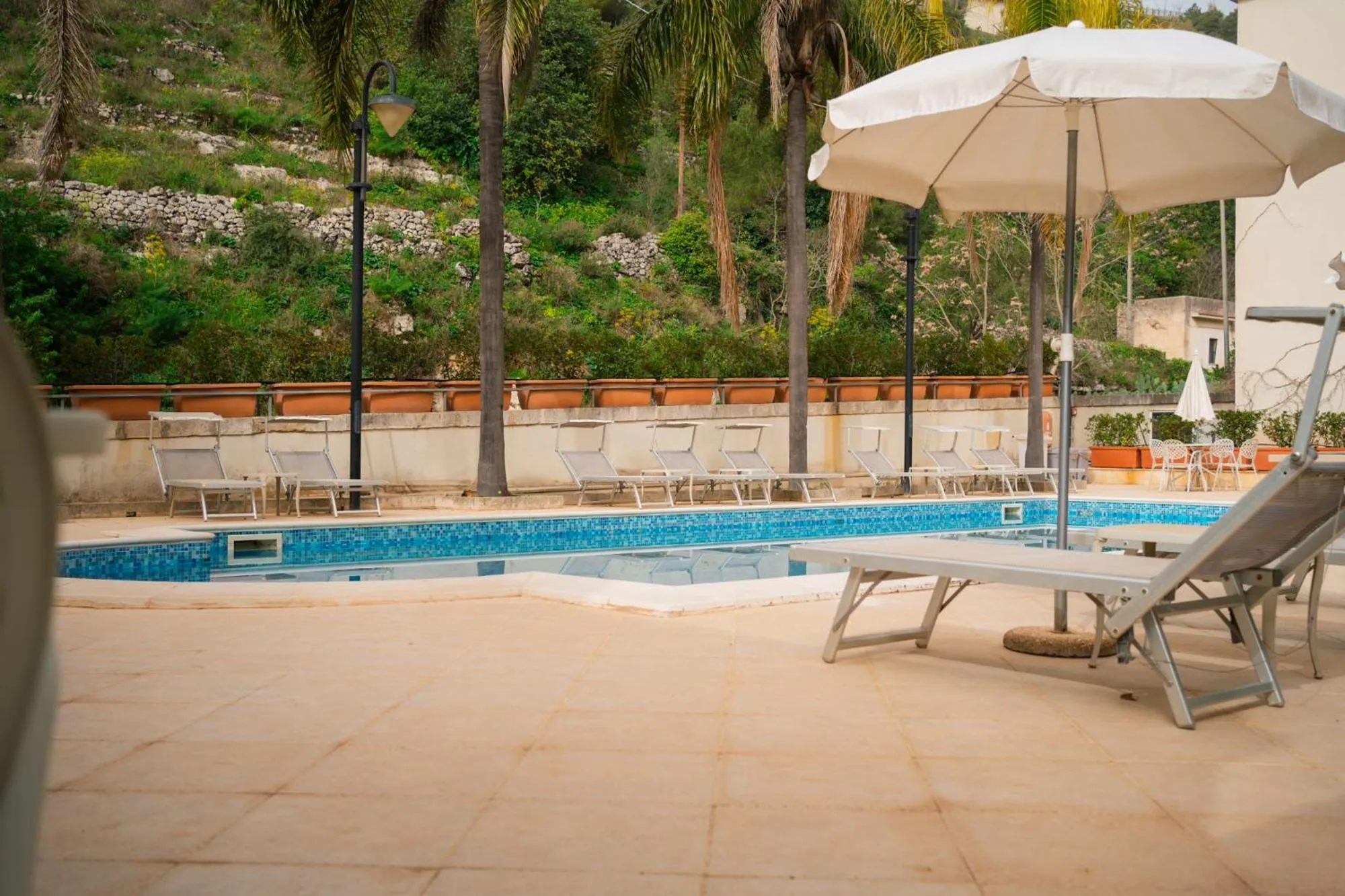 Swimming pool in Hotel Principe d'Aragona, Sure Hotel Collection by BW