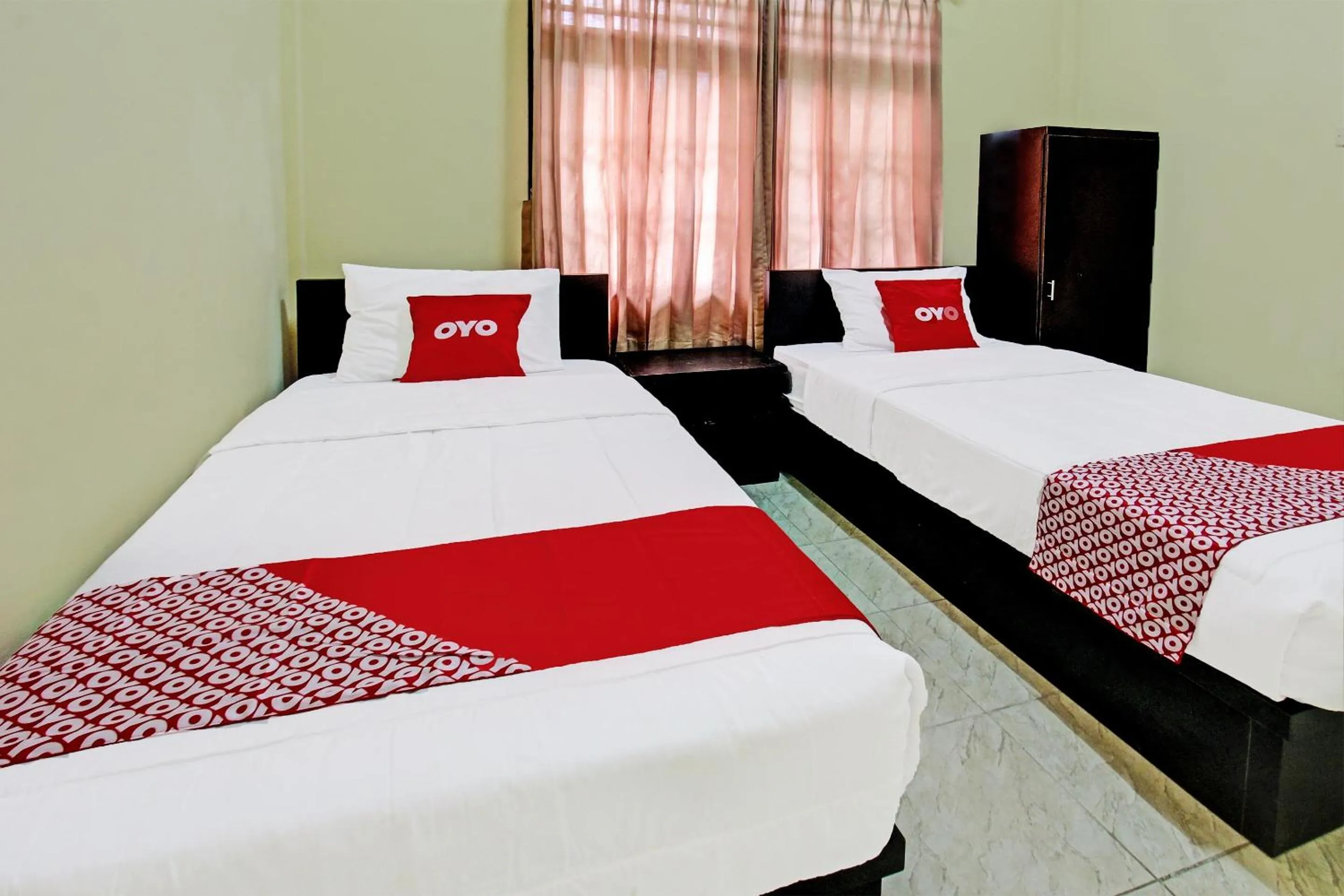 Bedroom, Bed in Hotel O Unram Guest House