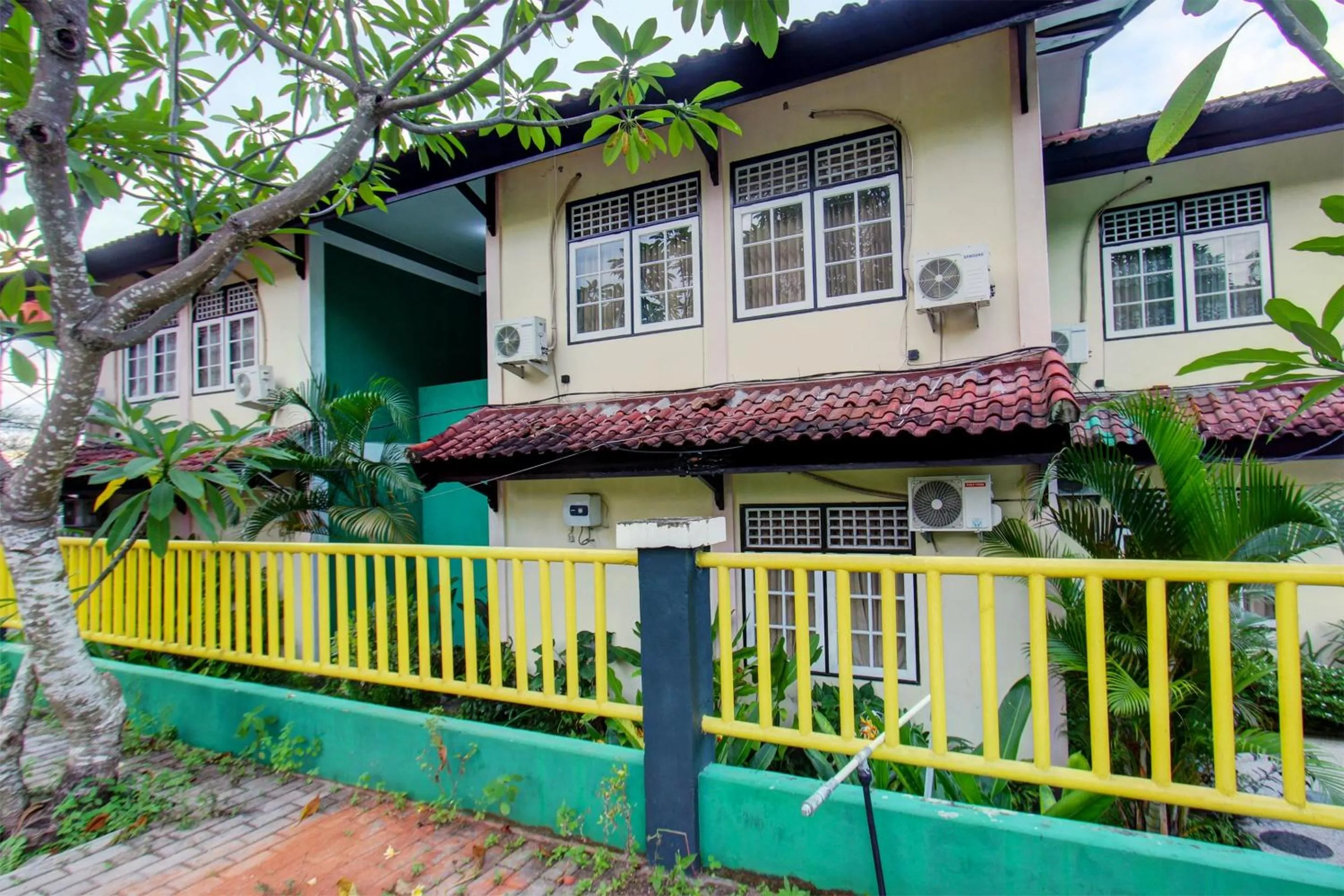 Facade/entrance in Hotel O Unram Guest House