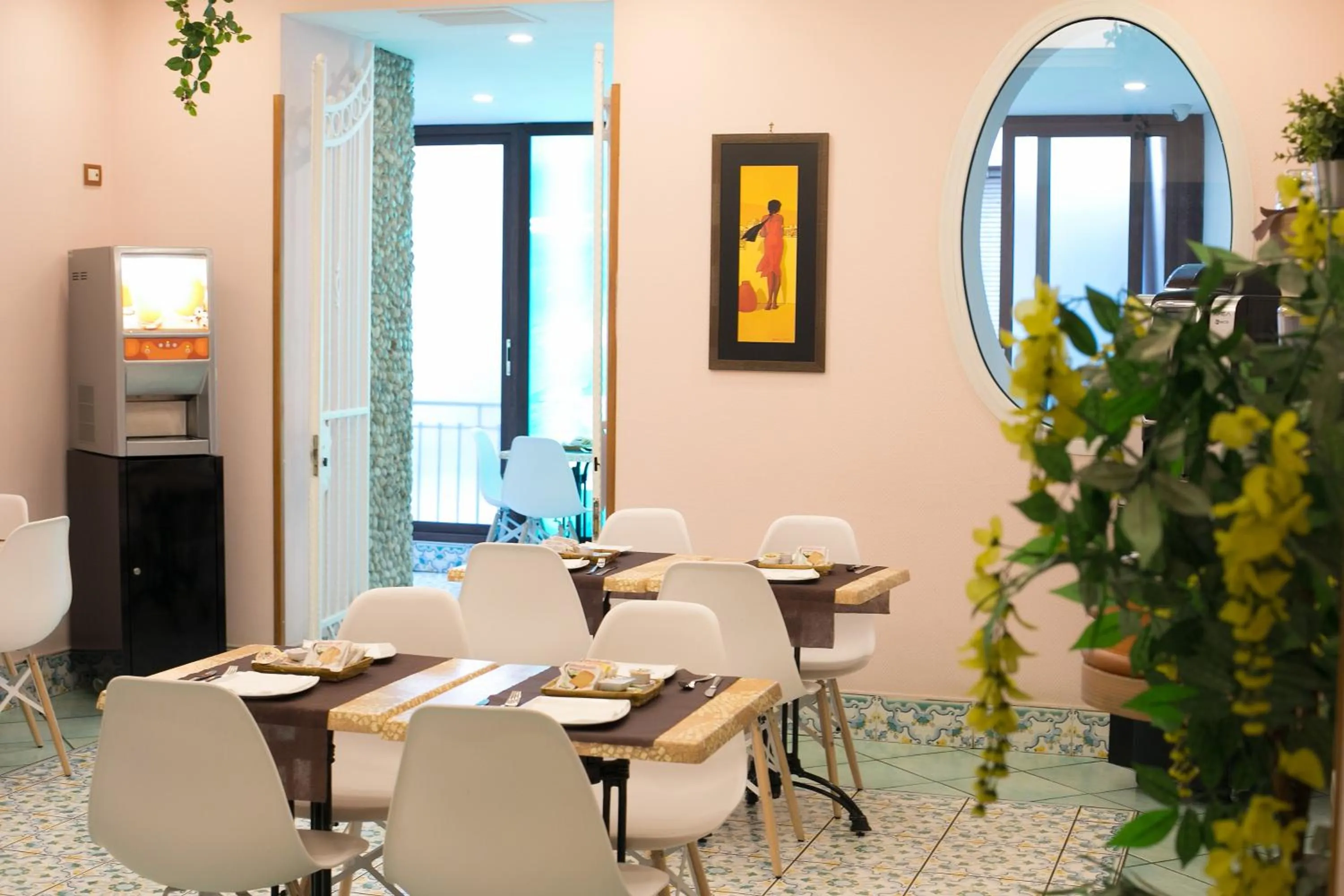 Restaurant/places to eat in Hotel Potenza