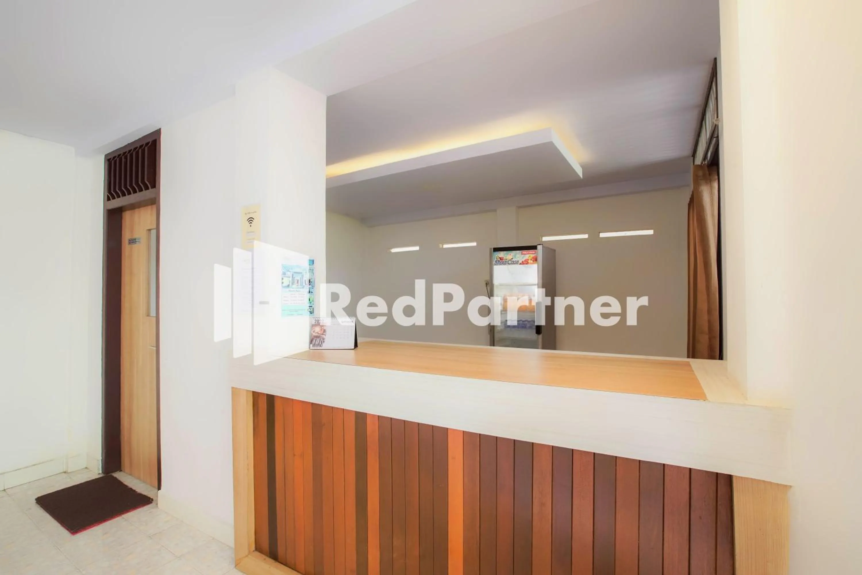 Lobby or reception in Hatta Guest House Syariah near Hayam Wuruk Jelutung Mitra RedDoorz