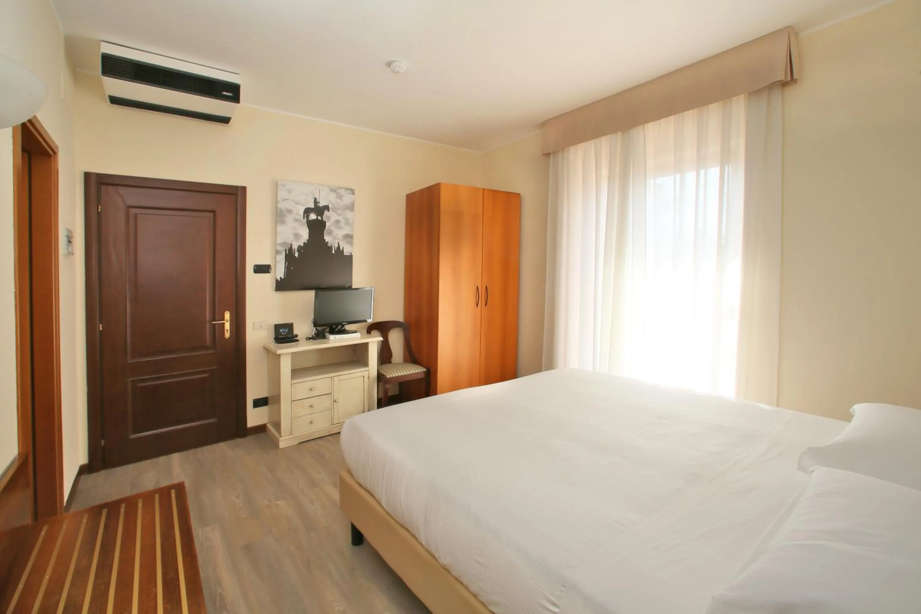 Photo of the whole room in Veronello Resort