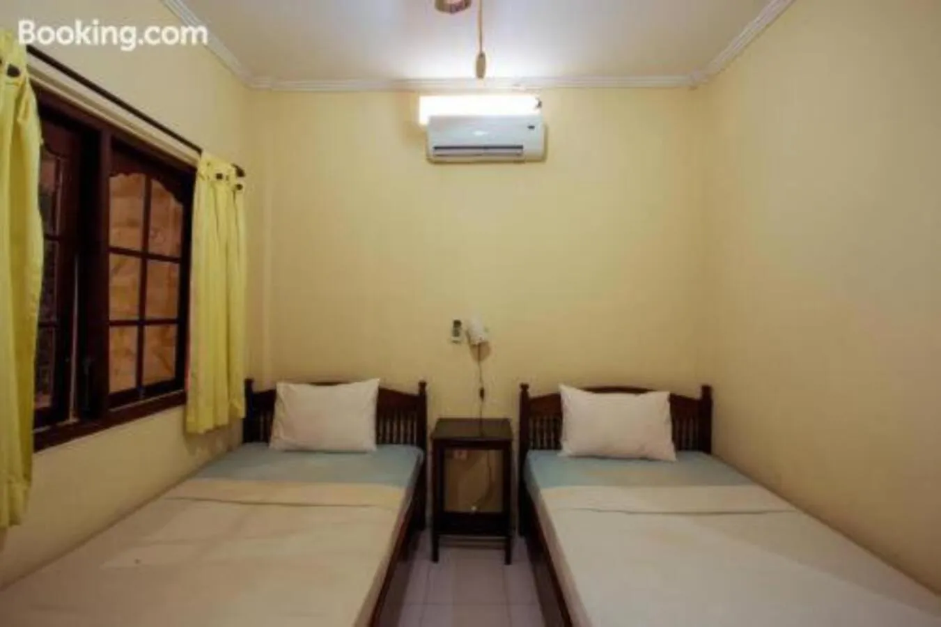 Bed in Segara Sadhu Inn Kuta by ecommerceloka