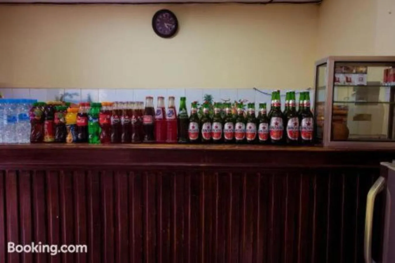 Restaurant/places to eat in Segara Sadhu Inn Kuta by ecommerceloka