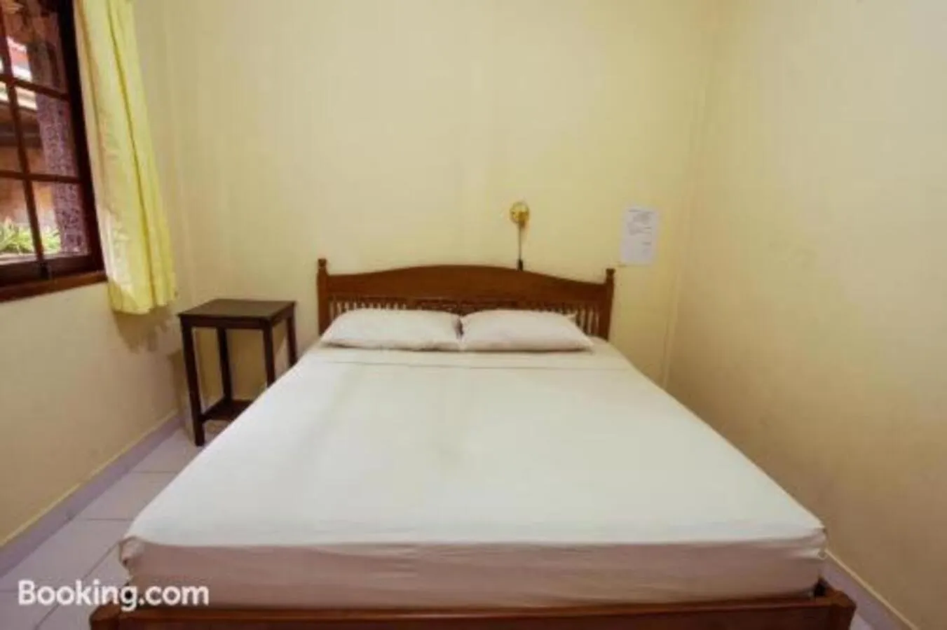 Bed in Segara Sadhu Inn Kuta by ecommerceloka